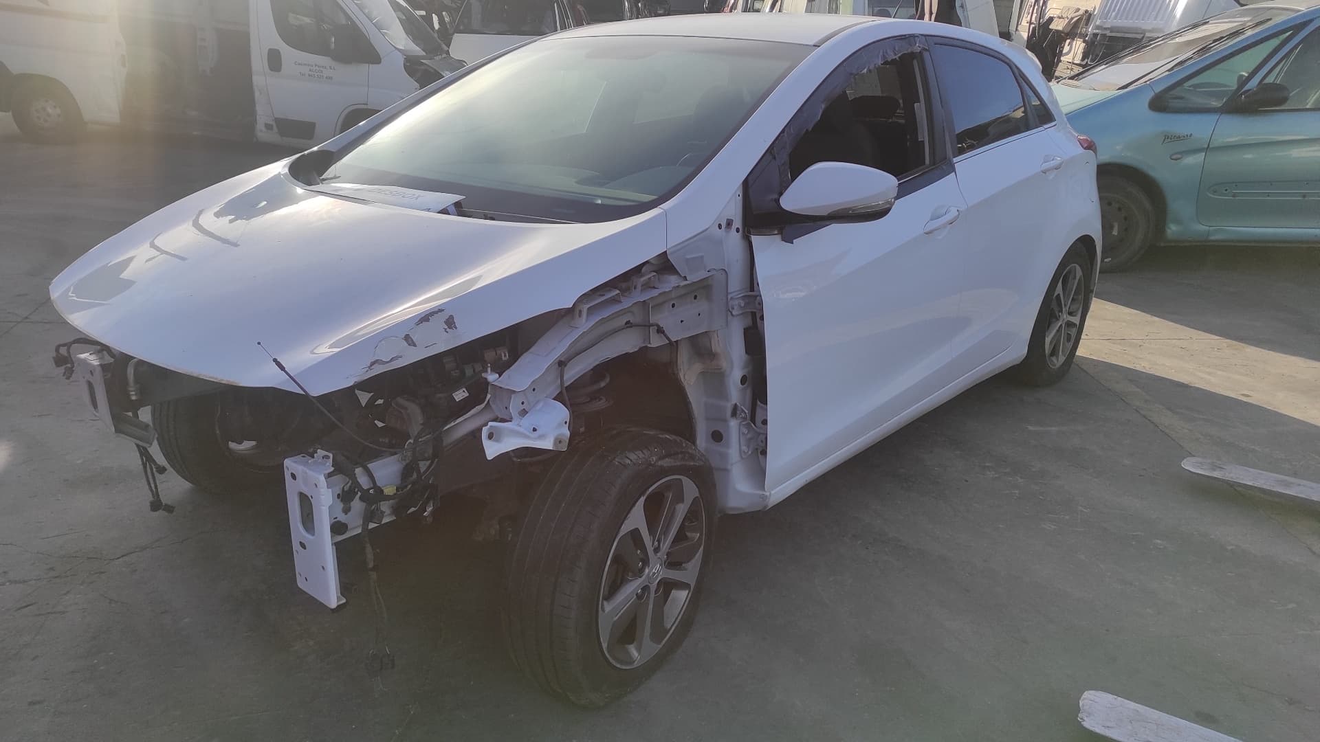 Recambio de REFUERZO PARAGOLPES TRASERO para HYUNDAI I30 1.6 CRDI D4FB - BLANCO 7