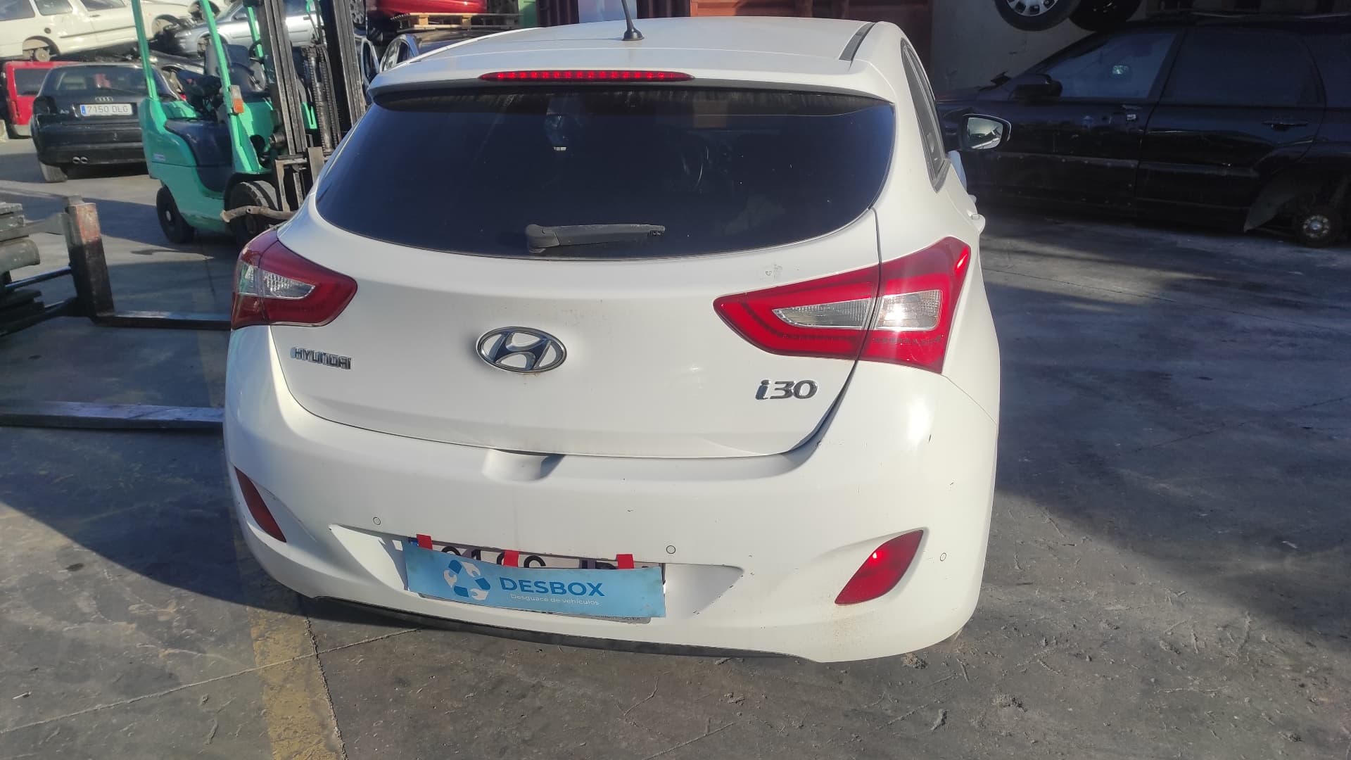 Recambio de REFUERZO PARAGOLPES TRASERO para HYUNDAI I30 1.6 CRDI D4FB - BLANCO 6