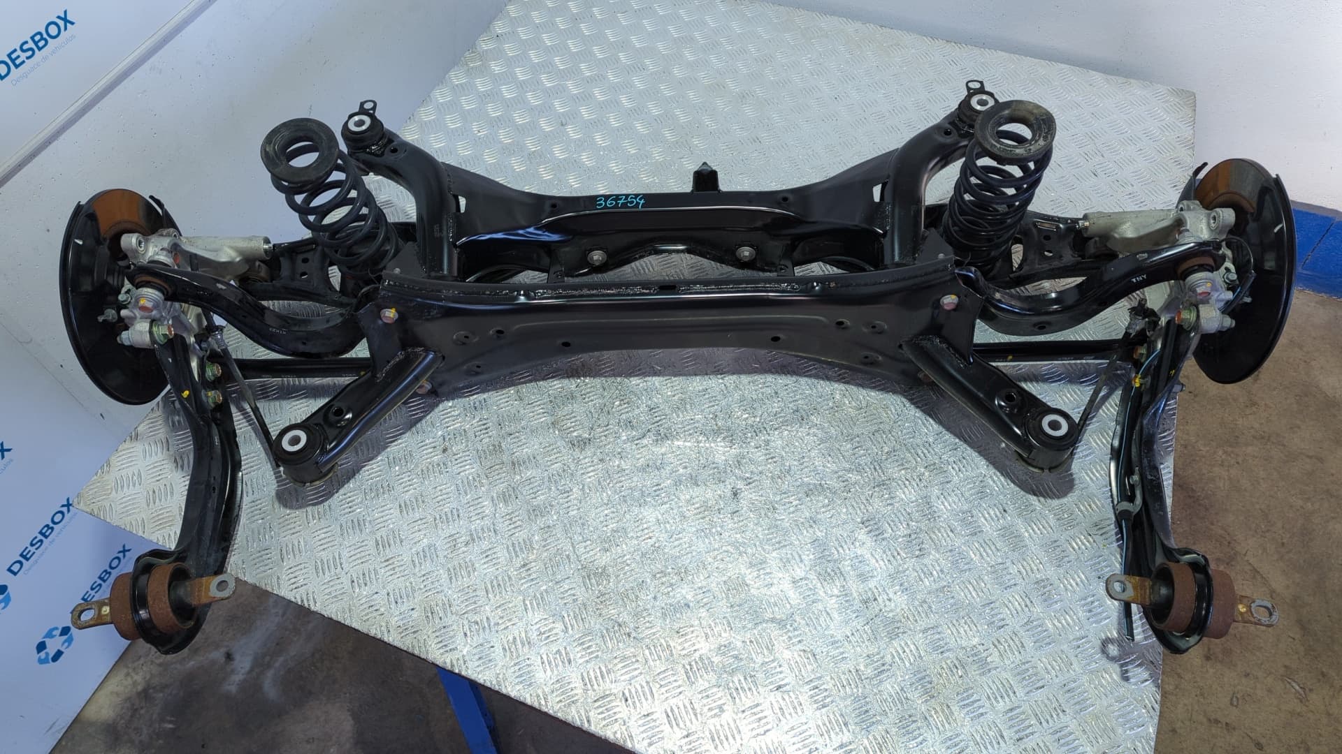 Recambio de PUENTE TRASERO para HONDA CR-V (RW) 2.0 E-CVT HYBRID (RT5) LFB1 - BLANCO