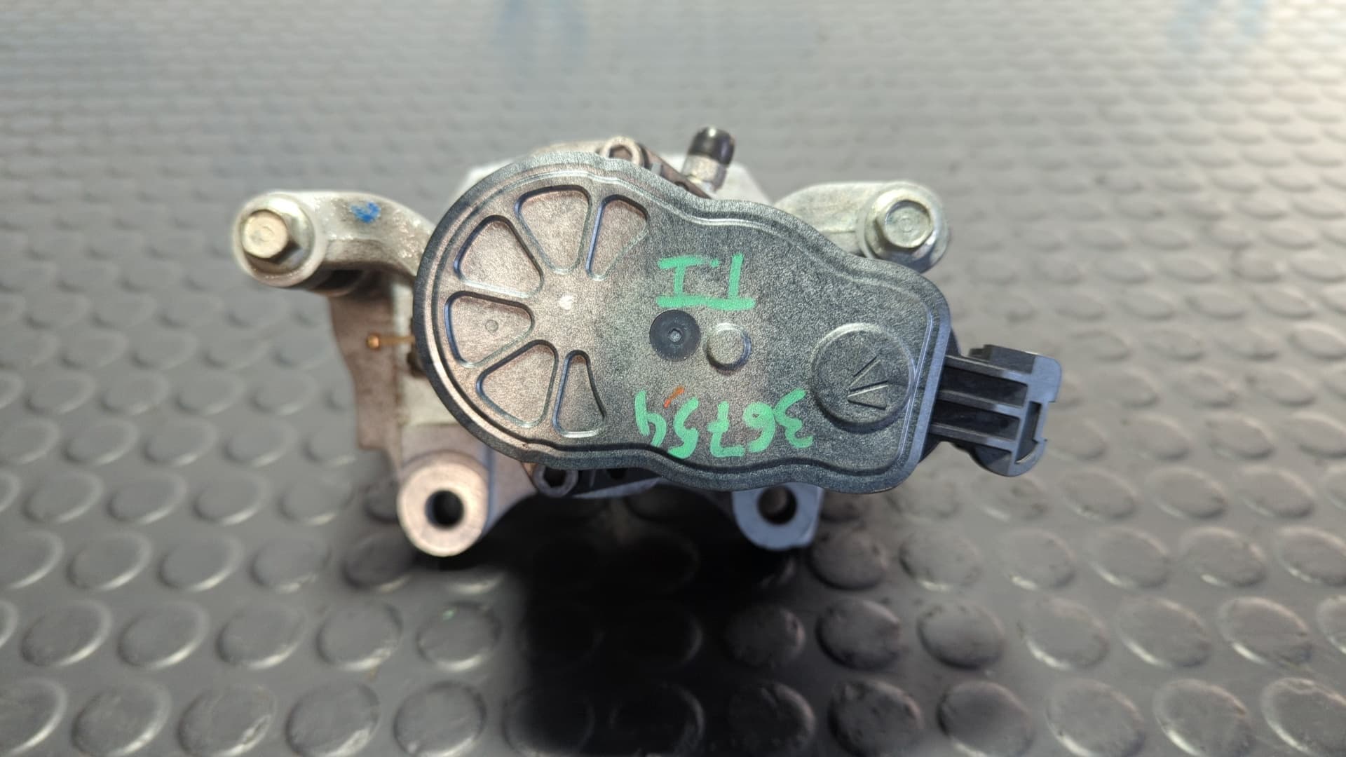 Recambio de PINZA DE FRENO TRASERA IZQUIERDA para HONDA CR-V (RW) 2.0 E-CVT HYBRID (RT5) LFB1 referencia OEM IAM 11CLEP - BLANCO 3