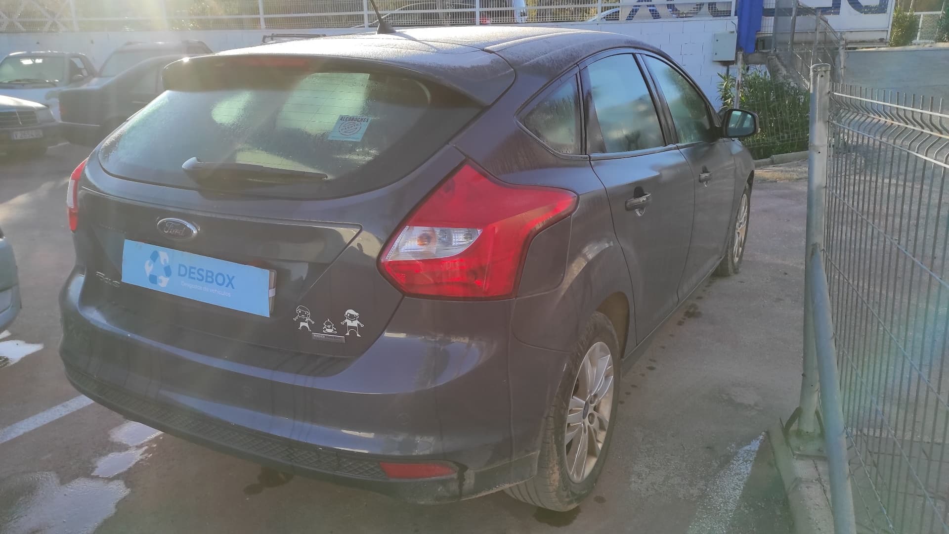 Recambio de REFUERZO PARAGOLPES DELANTERO para FORD FOCUS TURN. T1DA - GRIS 7