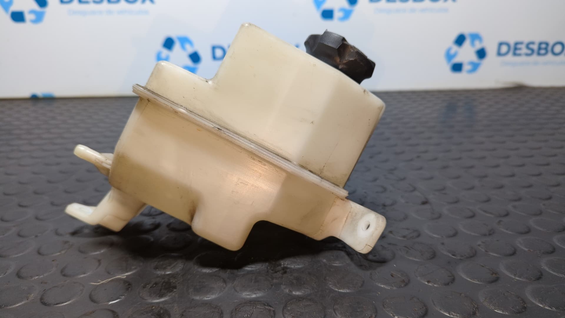 Recambio de DEPOSITO EXPANSION para HYUNDAI I30 1.6 CRDI D4FB referencia OEM IAM 25430A2000 - BLANCO 2
