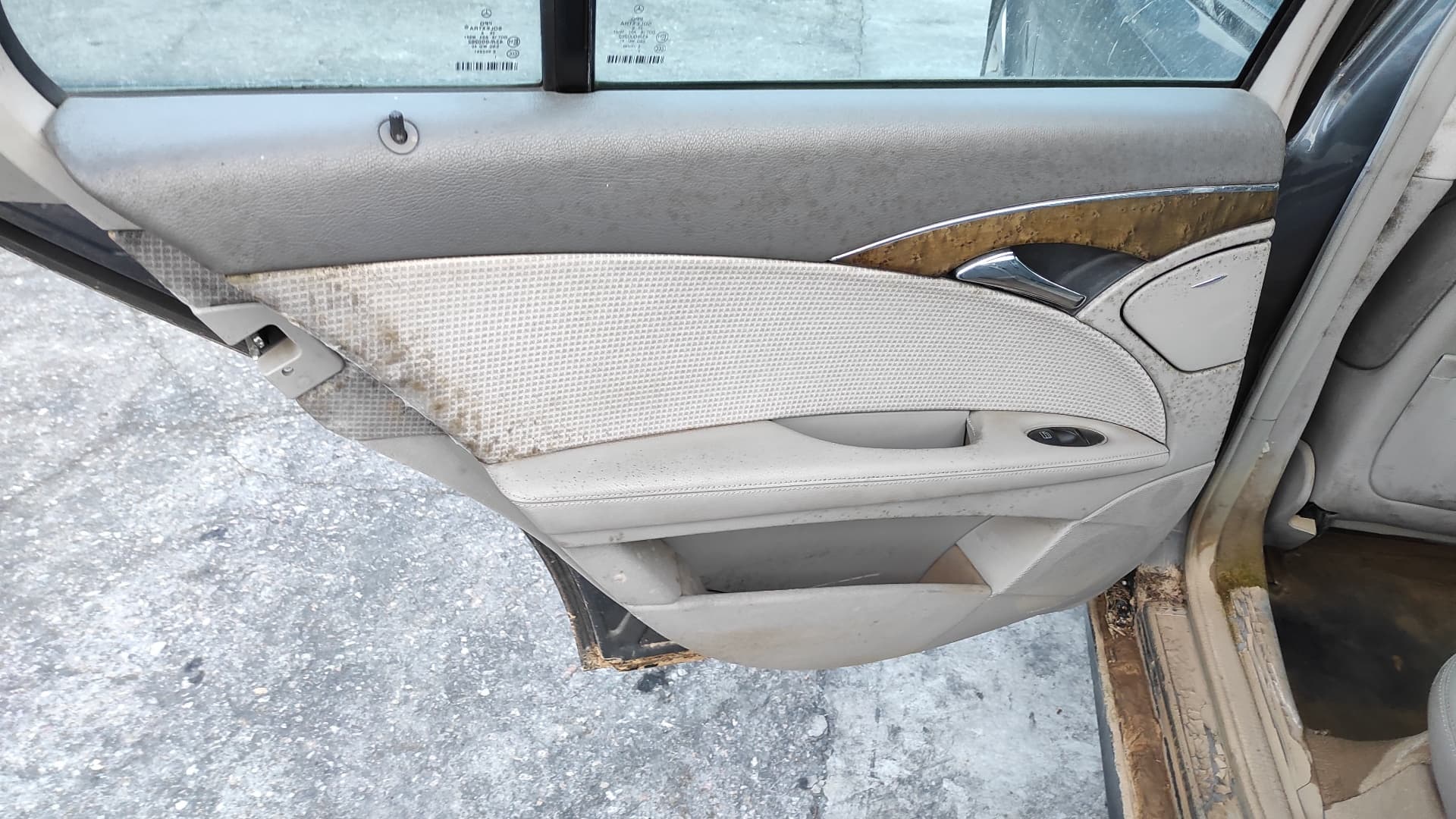 Recambio de CERRADURA PUERTA TRASERA DERECHA para MERCEDES-BENZ CLASE E (W211) BERLINA OM646961 - GRIS 4