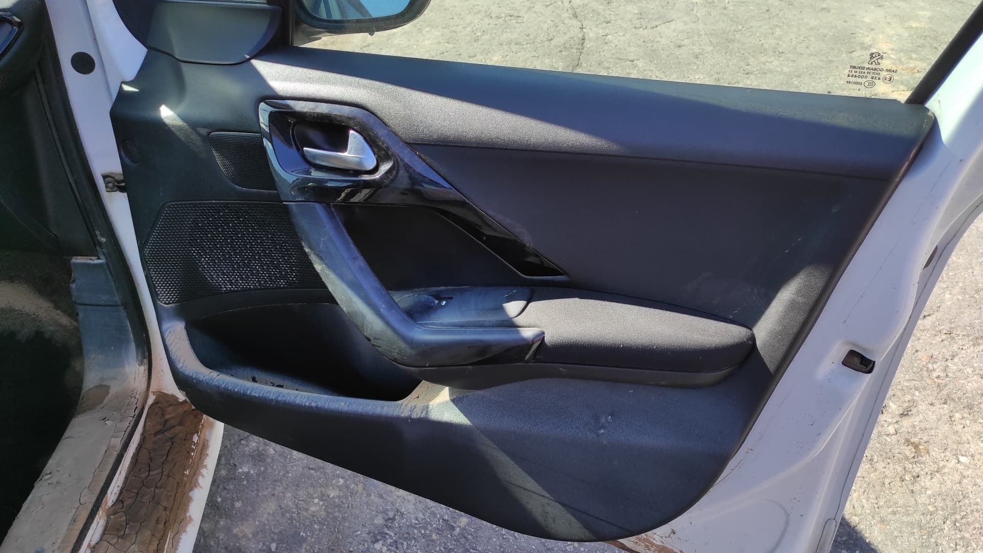 Recambio de REFUERZO PARAGOLPES DELANTERO para PEUGEOT 208 1.6 HDI 9H06 - BLANCO 3