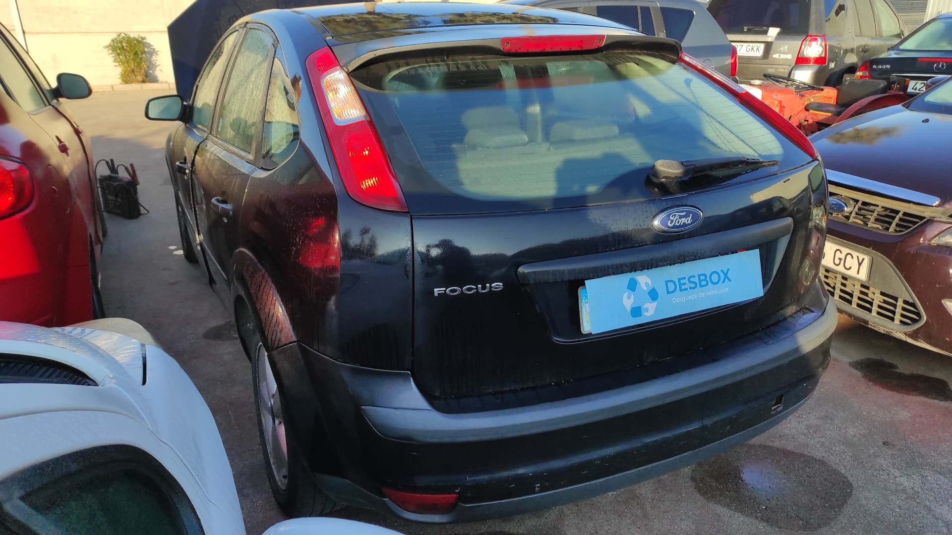 Recambio de ALETA DELANTERA DERECHA para FORD FOCUS BERLINA (CAP) 1.6 TDCI Q8DA - NEGRO 11