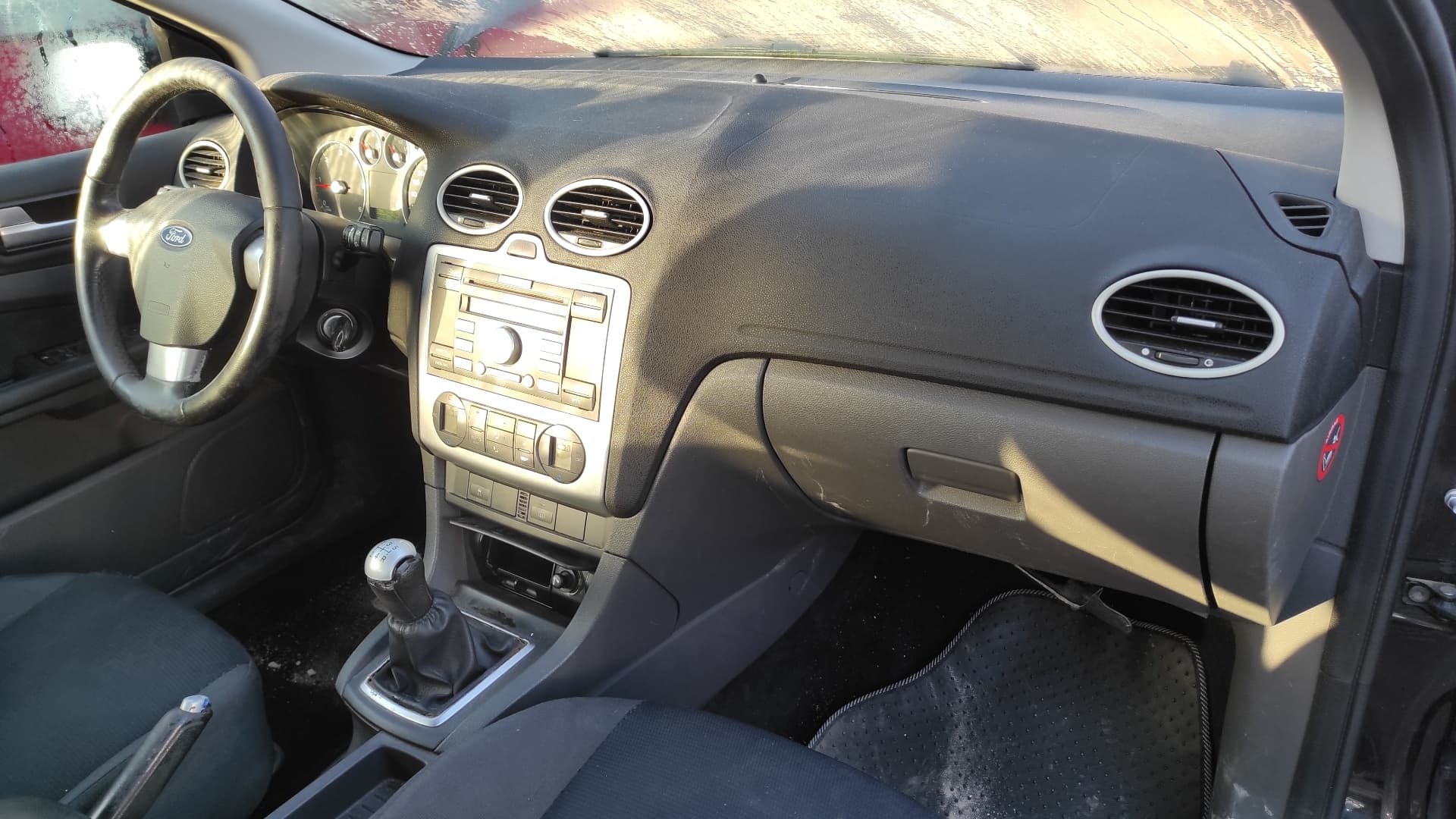 Recambio de ALETA DELANTERA DERECHA para FORD FOCUS BERLINA (CAP) 1.6 TDCI Q8DA - NEGRO 6