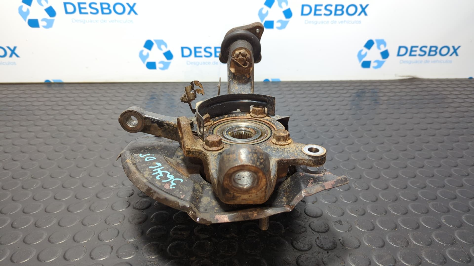 Recambio de MANGUETA DELANTERA DERECHA para MITSUBISHI MONTERO (V80/V90) 4M41 - VERDE 4