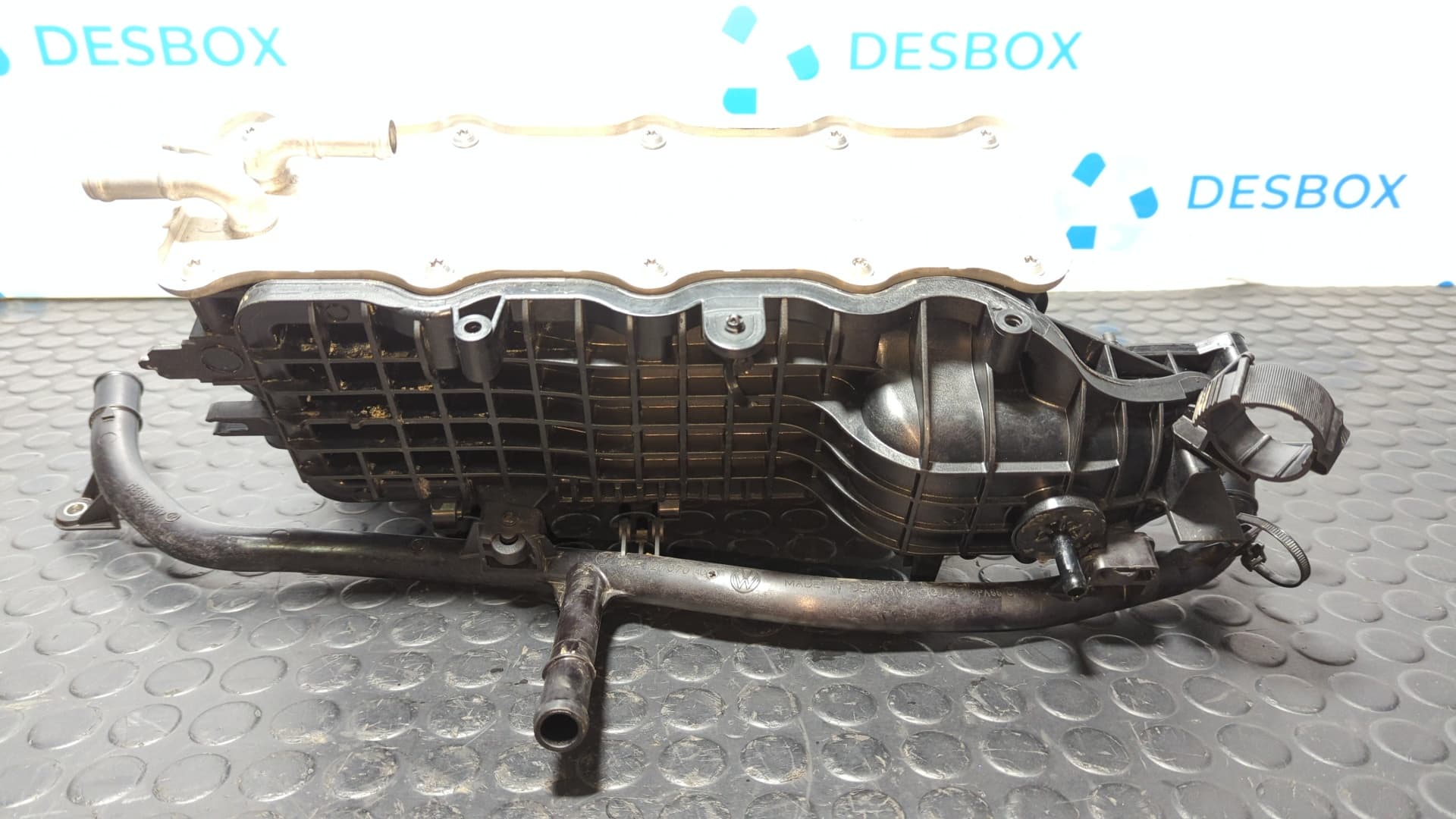 Recambio de COLECTOR ADMISION para VOLKSWAGEN GOLF VII LIM. CZDA referencia OEM IAM 04E129711L - BLANCO 5