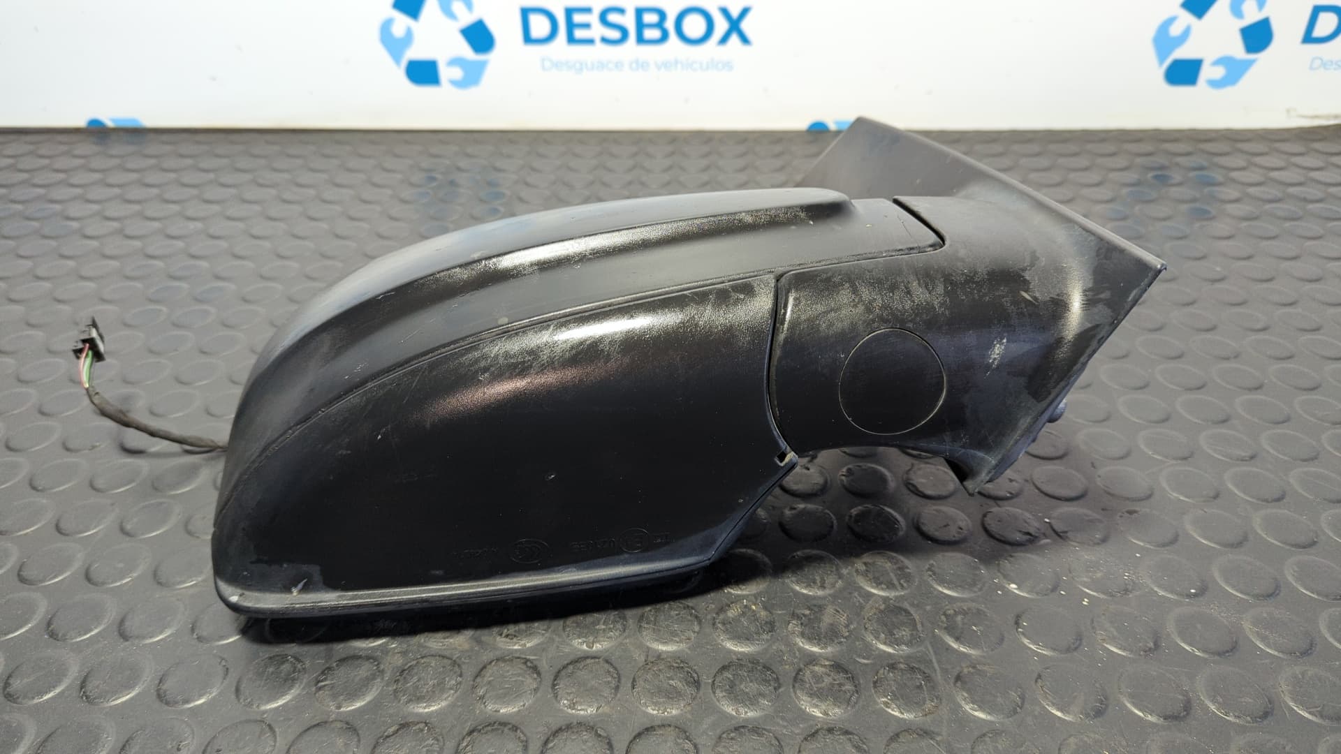 Recambio de RETROVISOR DERECHO para MERCEDES-BENZ VITO (W639) BASIC, COMBI 2.2 CDI OM651940 referencia OEM IAM A3158442 - AMARILLO 3