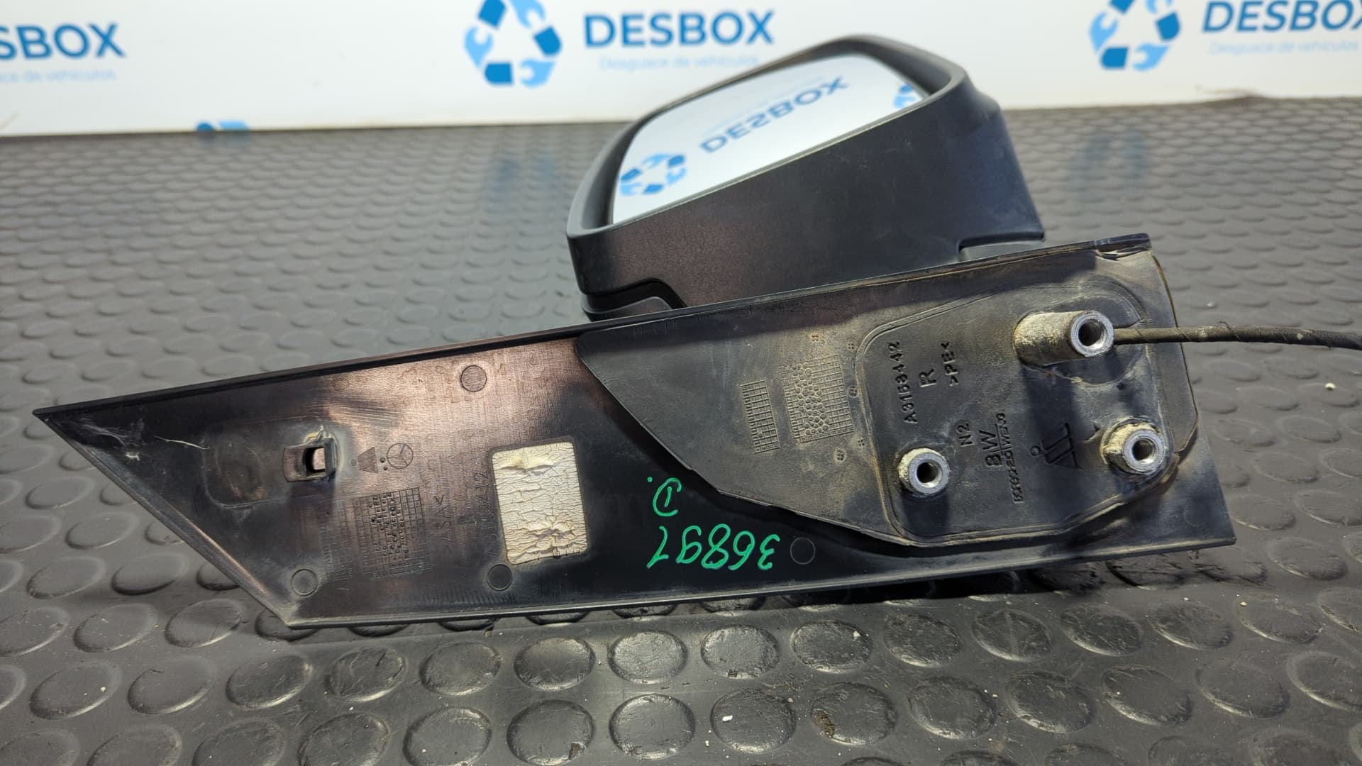 Recambio de RETROVISOR DERECHO para MERCEDES-BENZ VITO (W639) BASIC, COMBI 2.2 CDI OM651940 referencia OEM IAM A3158442 - AMARILLO 4