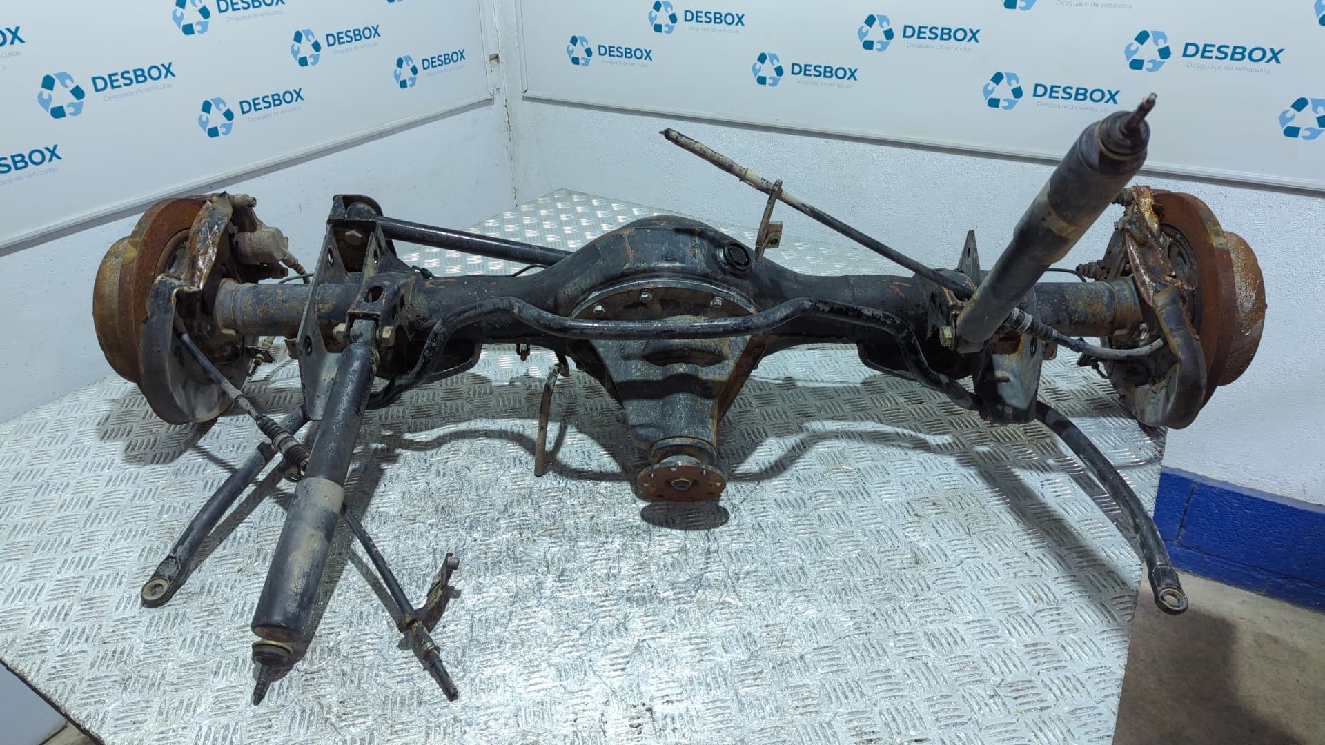 Recambio de PUENTE TRASERO para MITSUBISHI GALLOPER (HYUNDAI) 2.5 Turbodiesel 4D56 referencia OEM IAM G5S - AZUL
