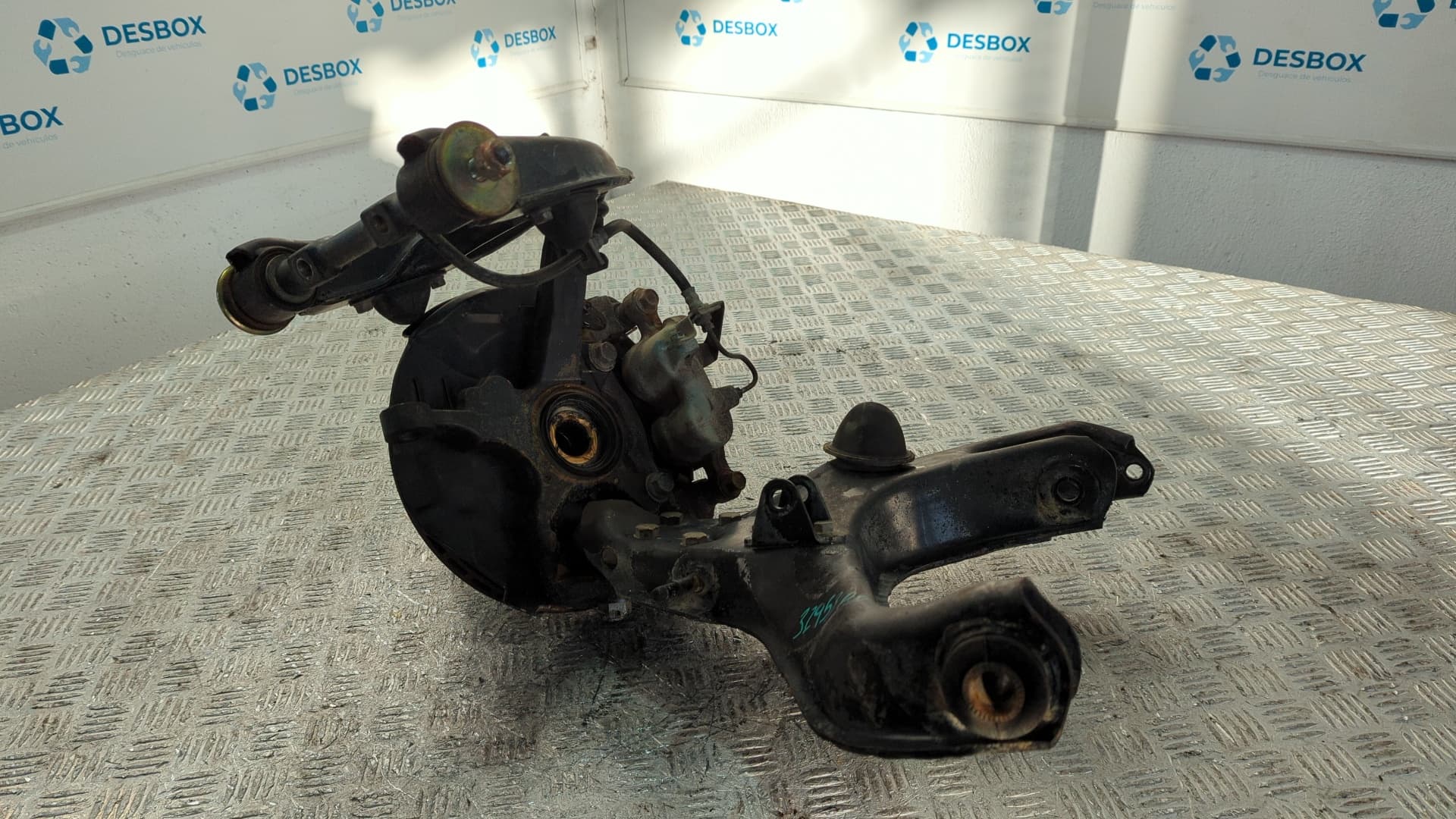 Recambio de MANGUETA DELANTERA DERECHA para MITSUBISHI GALLOPER (HYUNDAI) 2.5 Turbodiesel 4D56 - AZUL