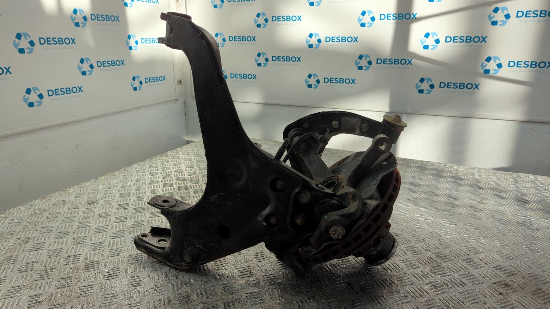 Recambio de MANGUETA DELANTERA IZQUIERDA para MITSUBISHI GALLOPER (HYUNDAI) 2.5 Turbodiesel 4D56 - AZUL 4