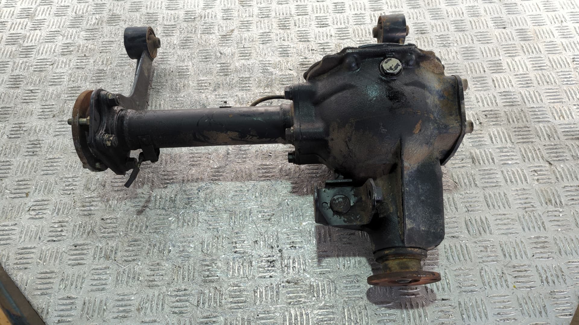 Recambio de DIFERENCIAL DELANTERO para MITSUBISHI GALLOPER (HYUNDAI) 2.5 Turbodiesel 4D56 referencia OEM IAM FB2 - AZUL