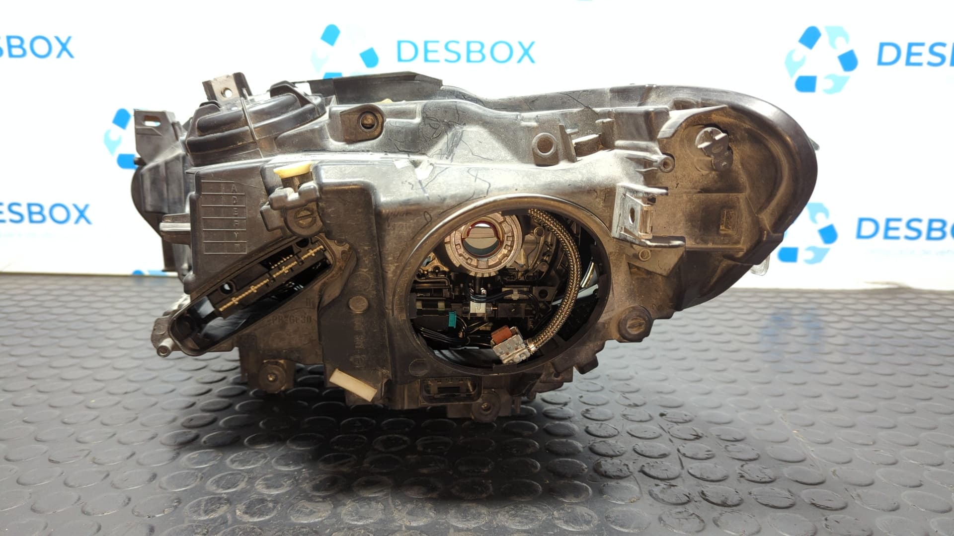 Recambio de FARO DERECHO para BMW SERIE 1 LIM. (F20) referencia OEM IAM 722968007 2
