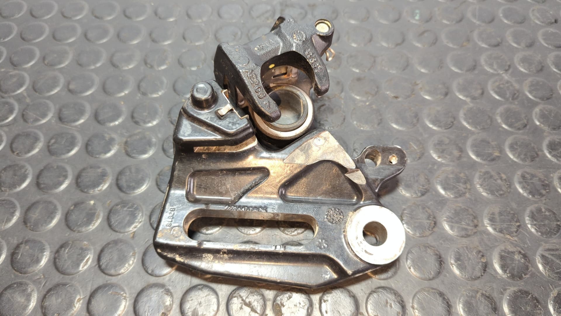 Recambio de PINZA DE FRENO TRASERA para KTM 125 DUKE * 125CC referencia OEM IAM AE2C6 - GRIS 2