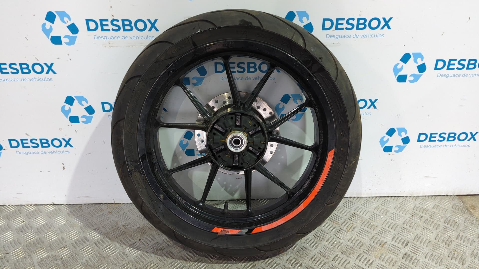 Recambio de LLANTA TRASERA para KTM 125 DUKE * 125CC referencia OEM IAM 7500224210 - GRIS