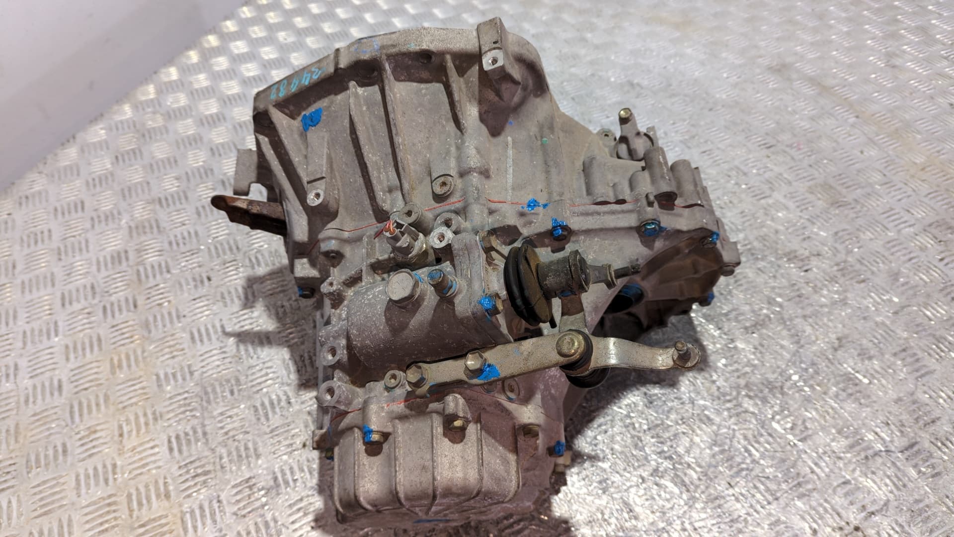 Recambio de CAJA CAMBIOS para TOYOTA YARIS (NCP1/NLP1/SCP1) 1.3 Expo 2SZFE referencia OEM IAM 331110D020 - AZUL 2