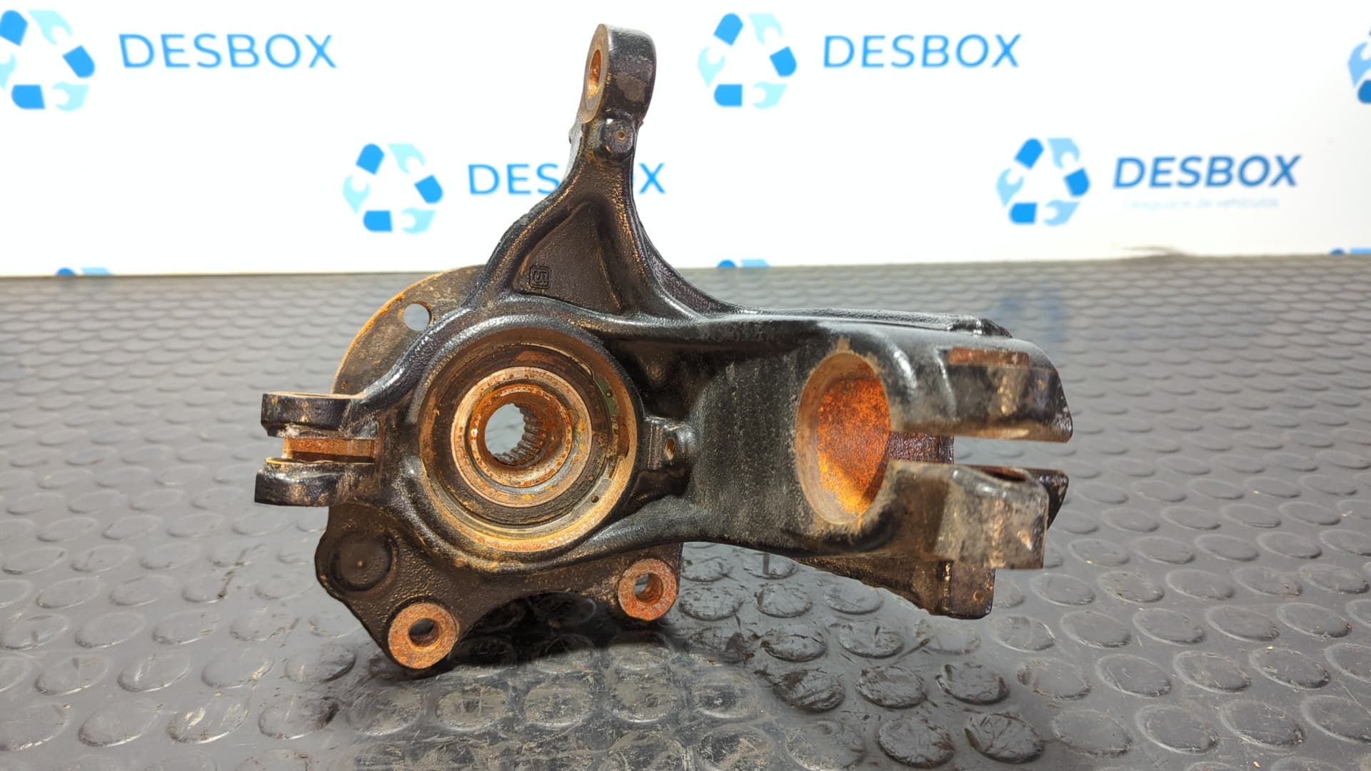 Recambio de MANGUETA DELANTERA IZQUIERDA para PEUGEOT 208 1.2 PURETECH HM05 referencia OEM IAM P54 - AZUL