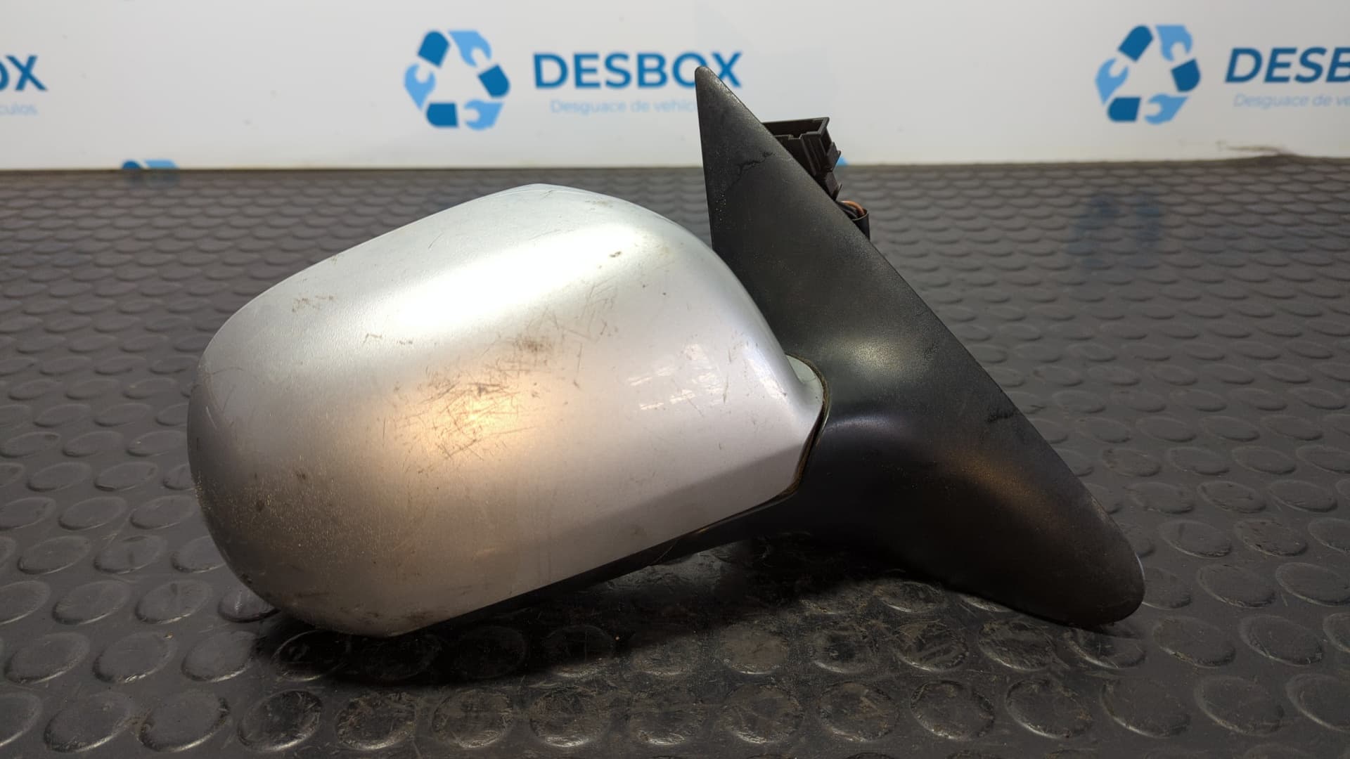 Recambio de RETROVISOR DERECHO para SKODA OCTAVIA BERLINA (1U2) Ambiente ALH referencia OEM IAM 010137 - GRIS 3