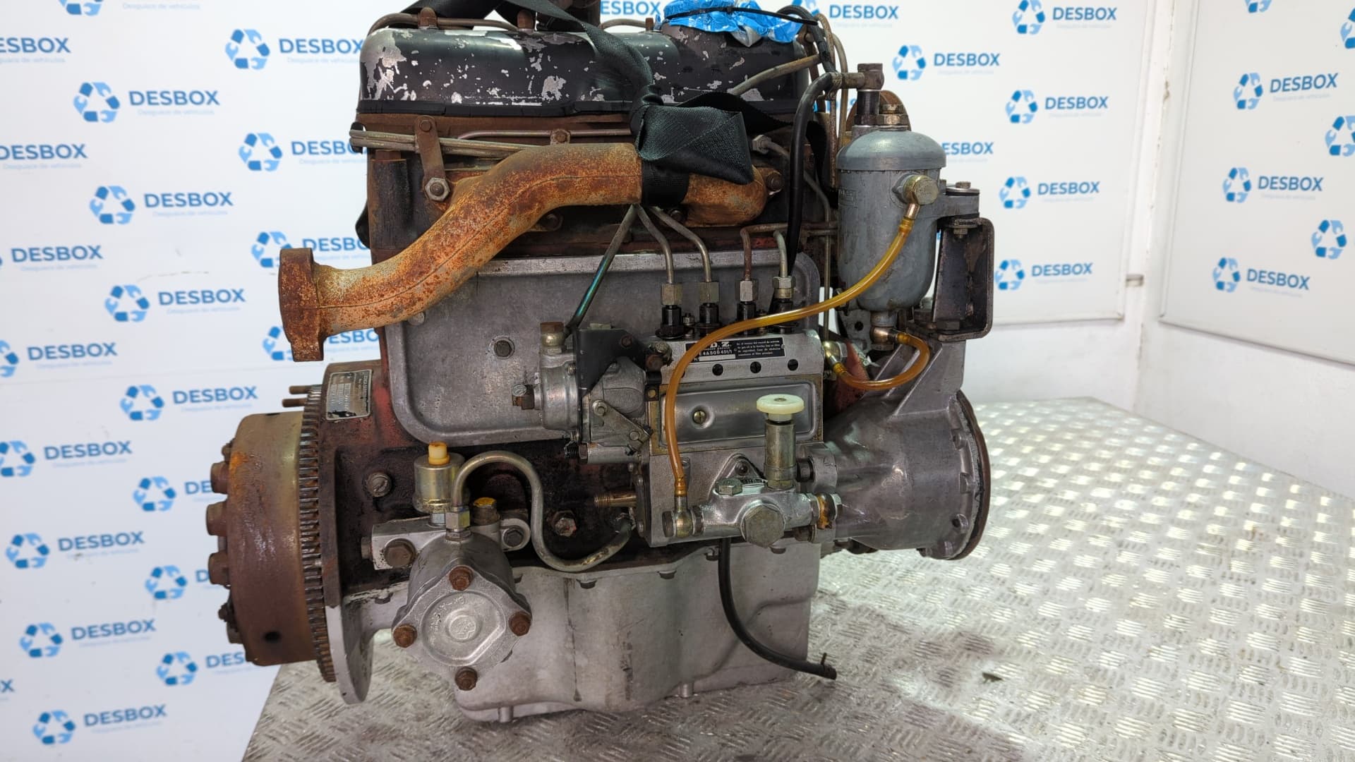 Recambio de MOTOR para MERCEDES-BENZ CLASE E (W114/W115) 636900 referencia OEM IAM 636900 2