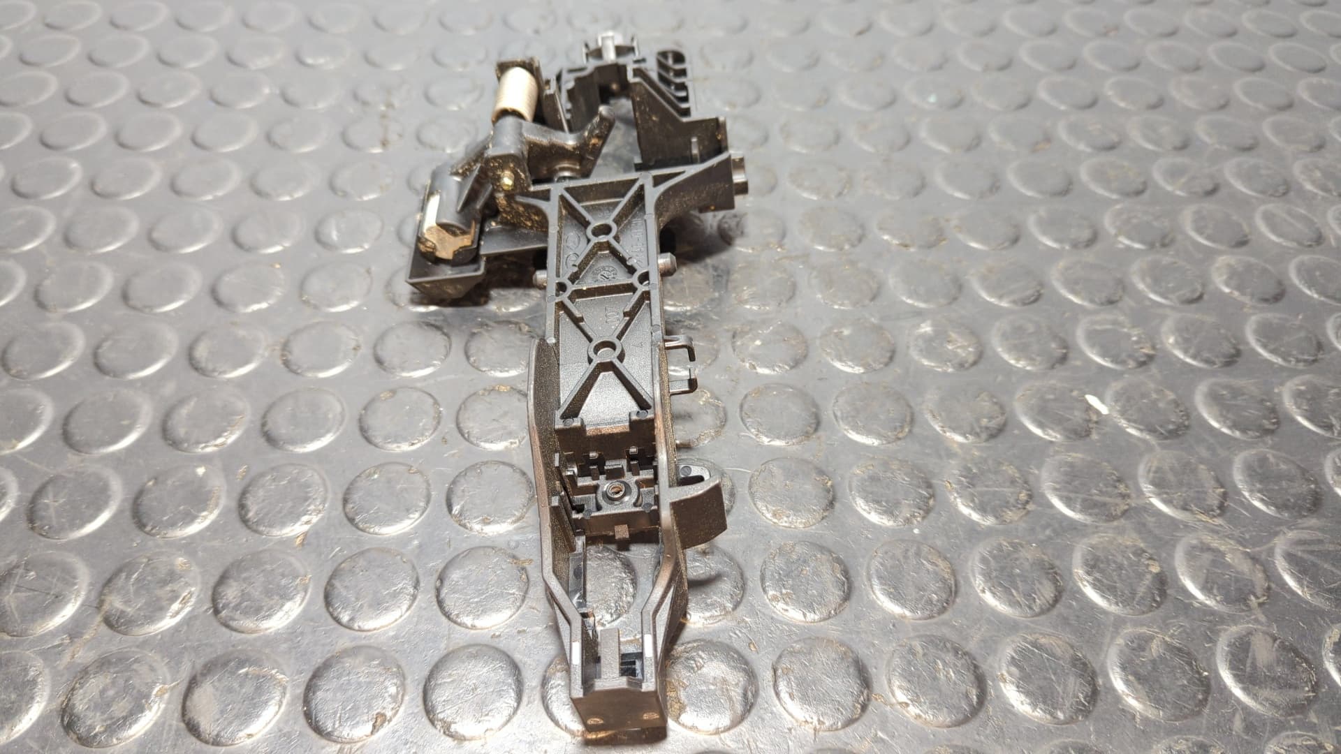 Recambio de SOPORTE MANETA EXTERIOR TRASERA IZQUIERDA para KIA CEE'D D4FC - AZUL 4