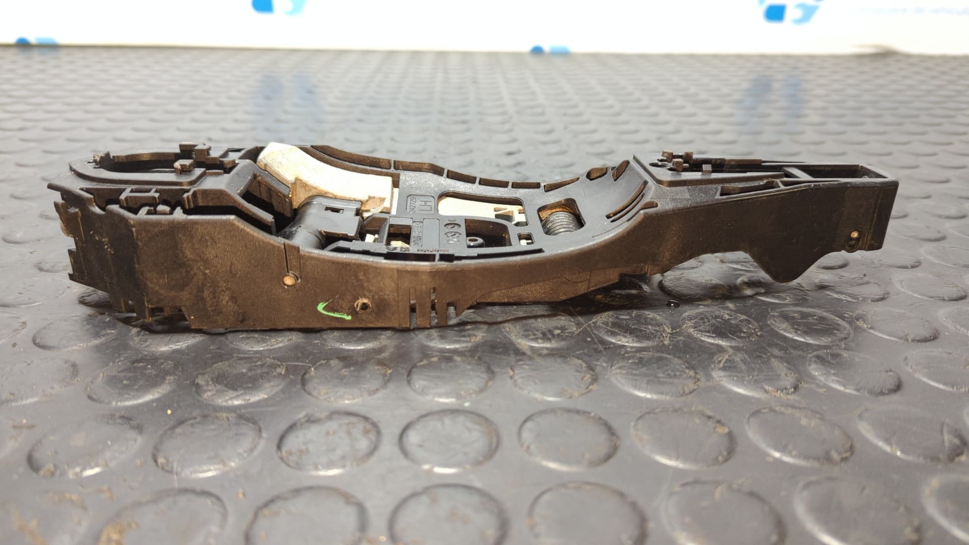 Recambio de SOPORTE MANETA EXTERIOR DELANTERA IZQUIERDA para OPEL CORSA F * ZK01 referencia OEM IAM 9886433780 - ROJO 4