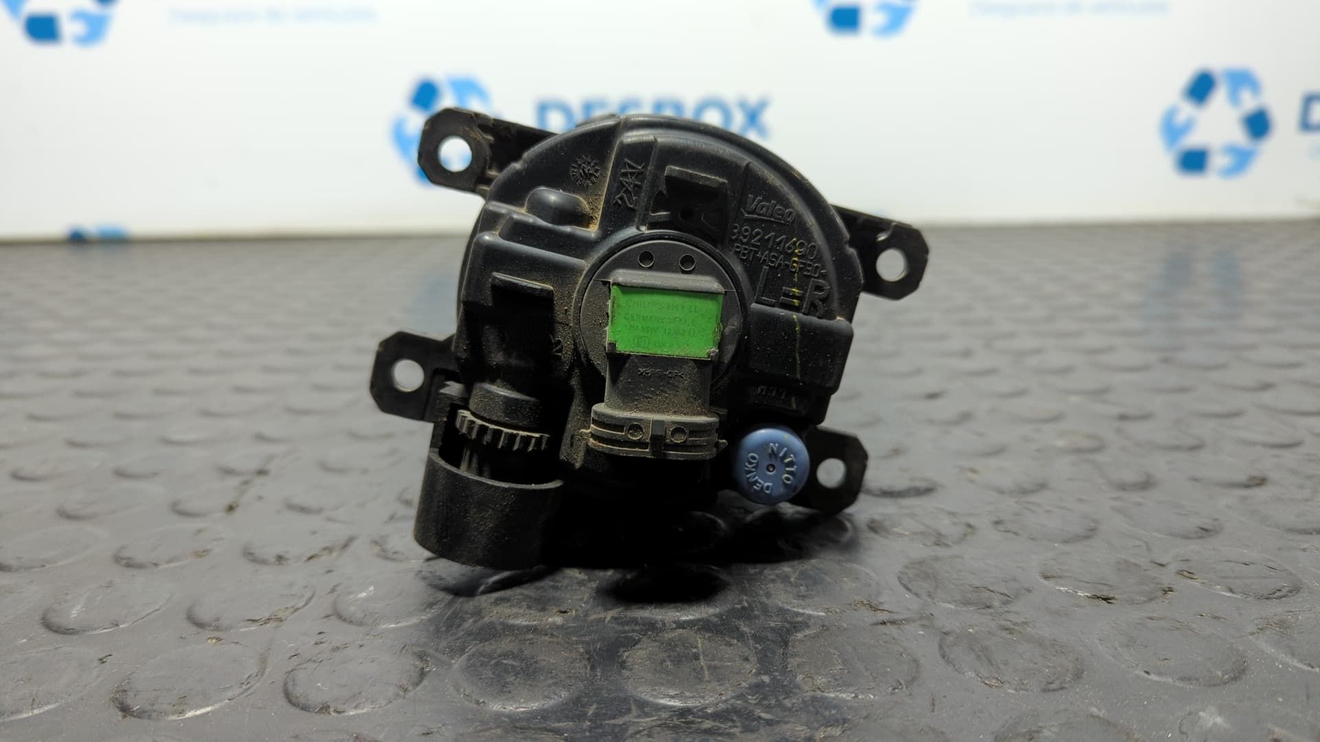 Recambio de FARO ANTINIEBLA DERECHO para PEUGEOT PARTNER KOMBI Outdoor 9HP referencia OEM IAM 9687410080   - GRIS 4