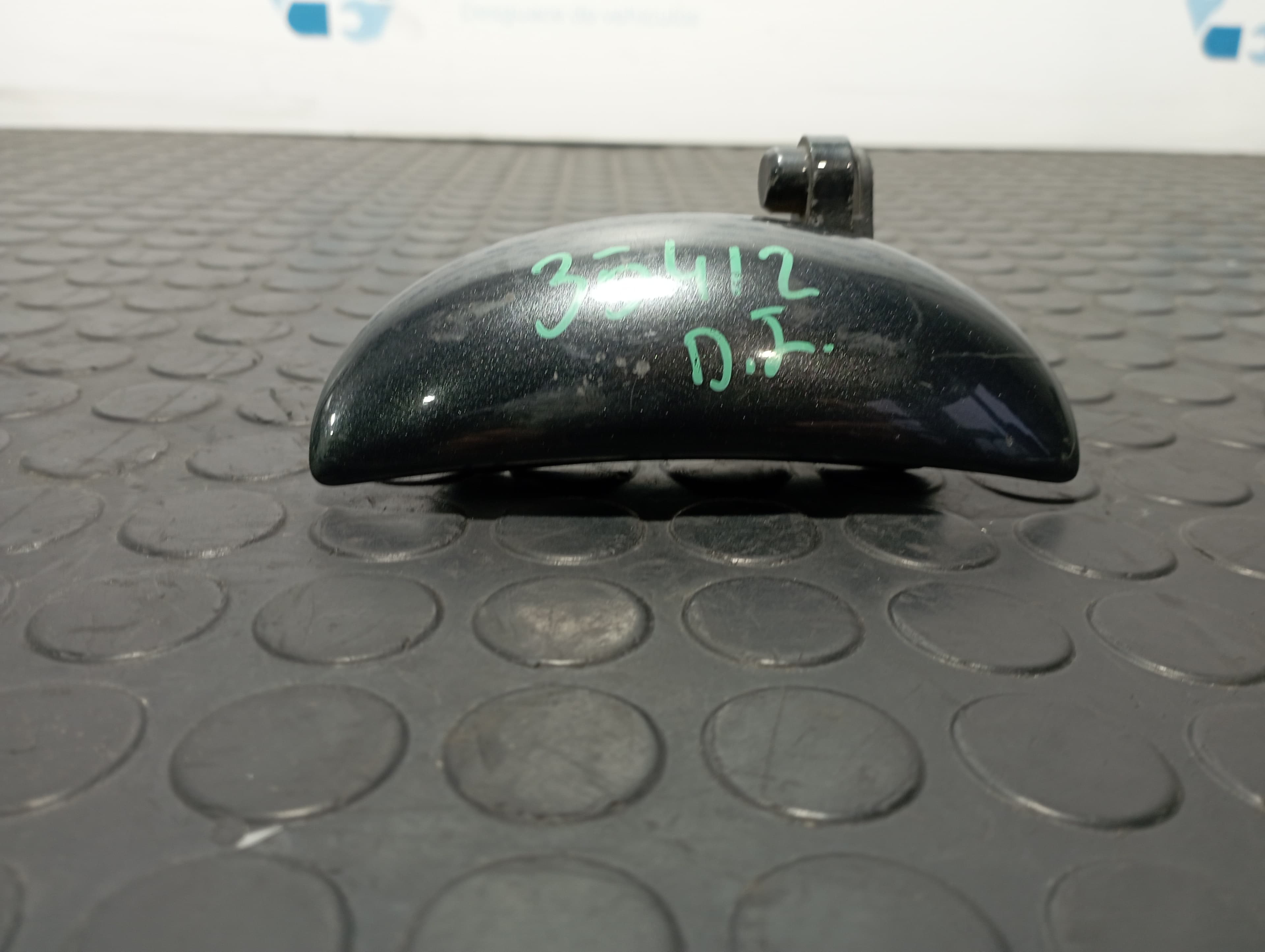 Recambio de MANETA DELANTERA IZQUIERDA para TOYOTA AYGO (KGB/WNB) City 1KRFE referencia OEM IAM PA6 GF30 - NEGRO