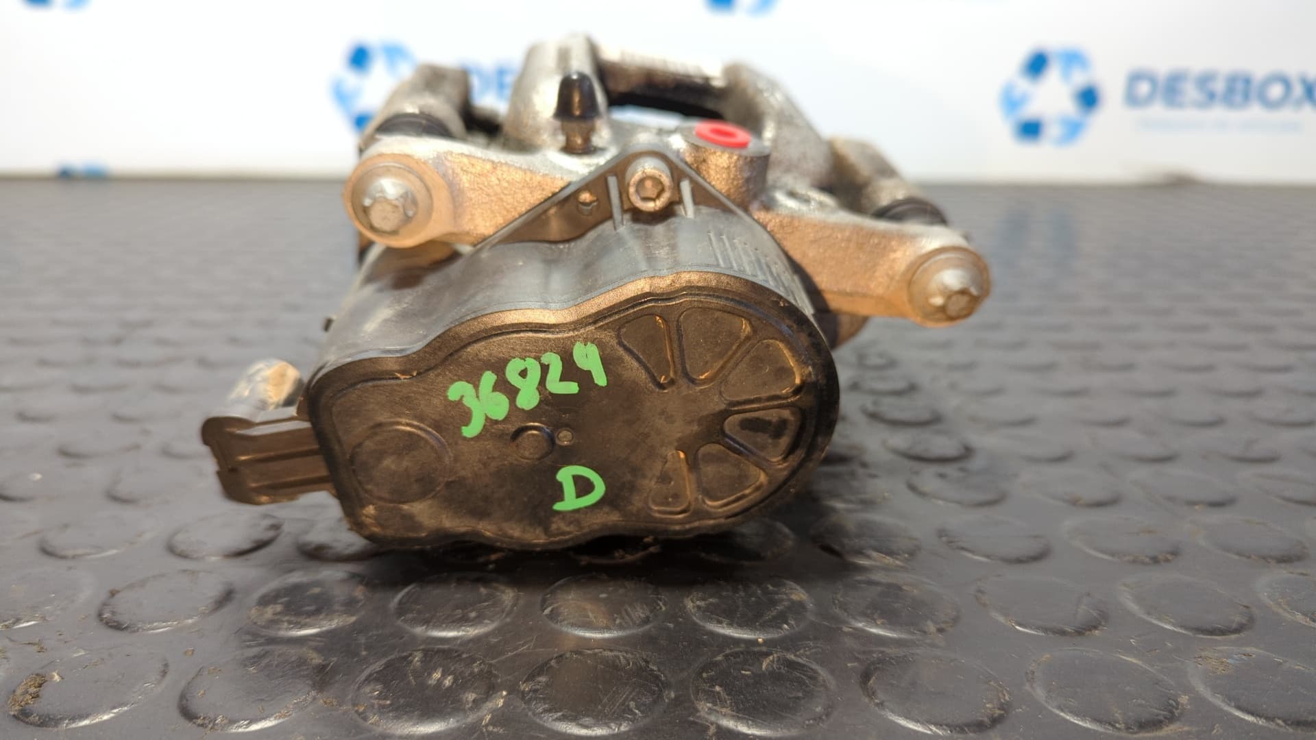 Recambio de PINZA DE FRENO TRASERA DERECHA para OPEL CORSA F * ZK01 referencia OEM IAM 9819059480 - ROJO 2