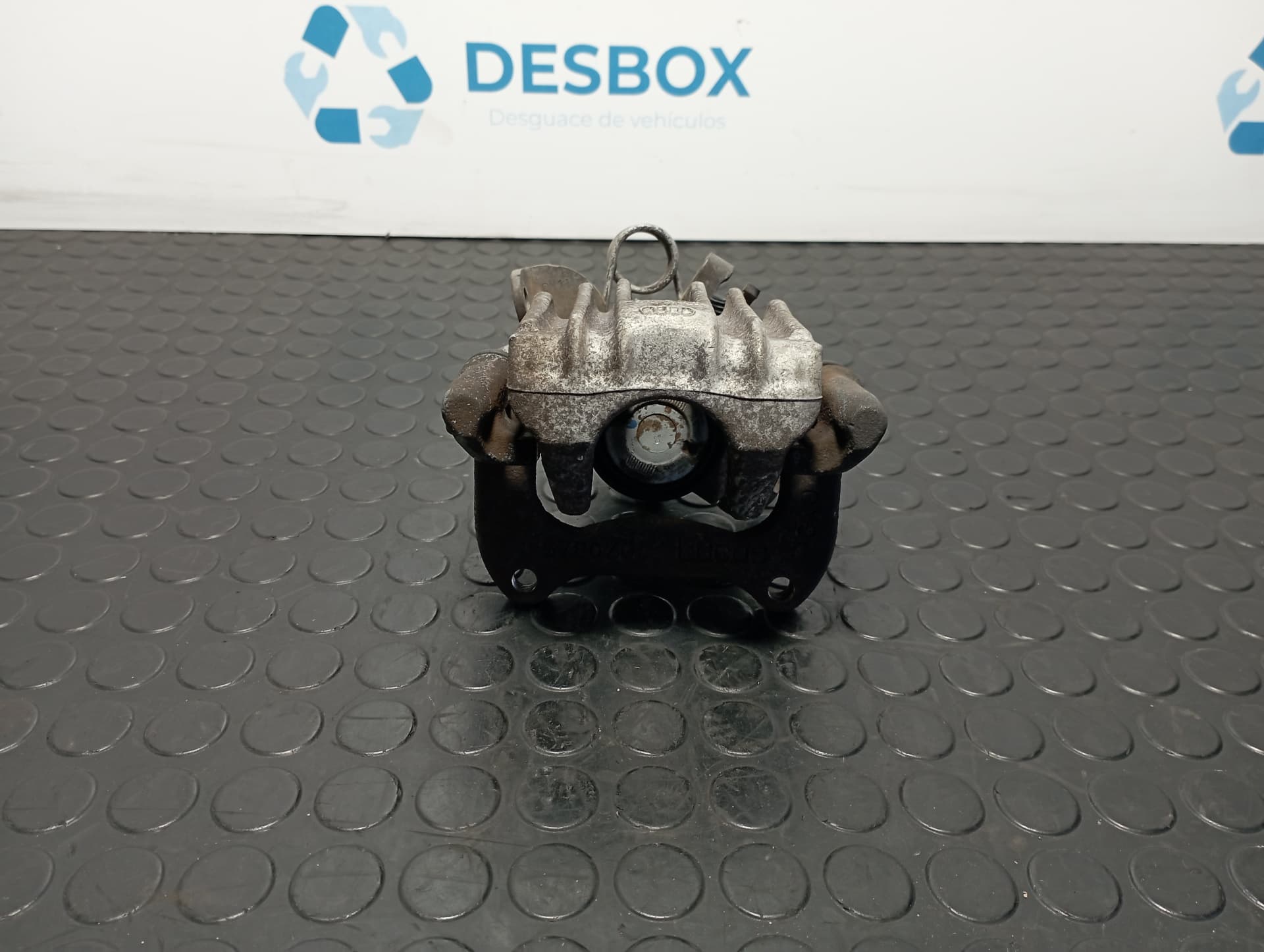 Recambio de PINZA DE FRENO TRASERA DERECHA para SEAT EXEO ST (3R5)(2009>) 2.0 TDI CAGA referencia OEM IAM M068 - NEGRO 3