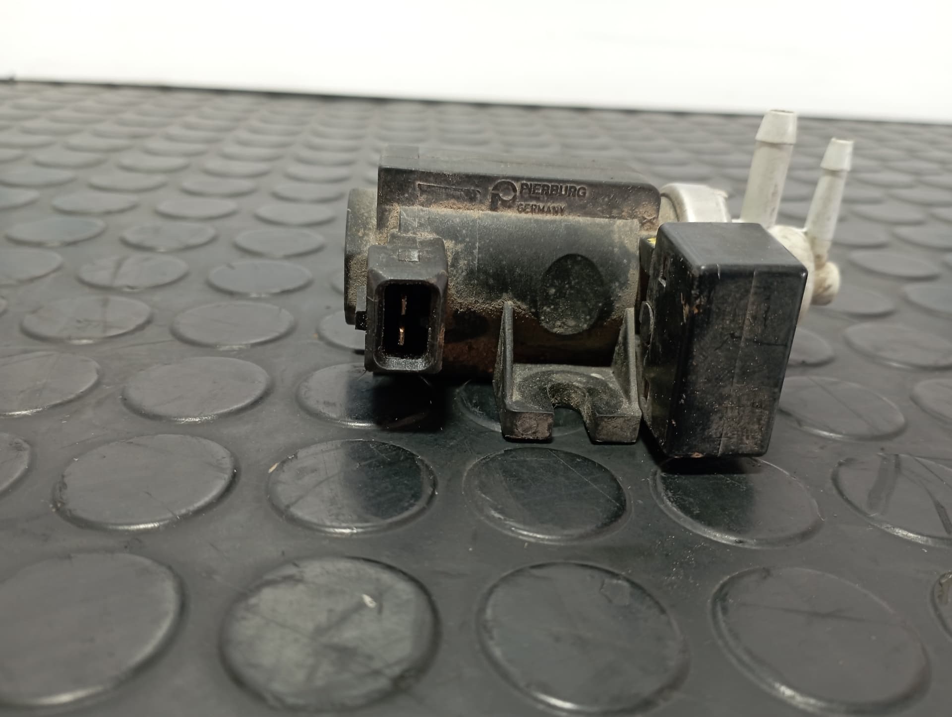 Recambio de VALVULA AIRE ADICIONAL para OPEL ASTRA H BER. 1.7 CDTI Z17DTL referencia OEM IAM 72190339 - GRIS 2