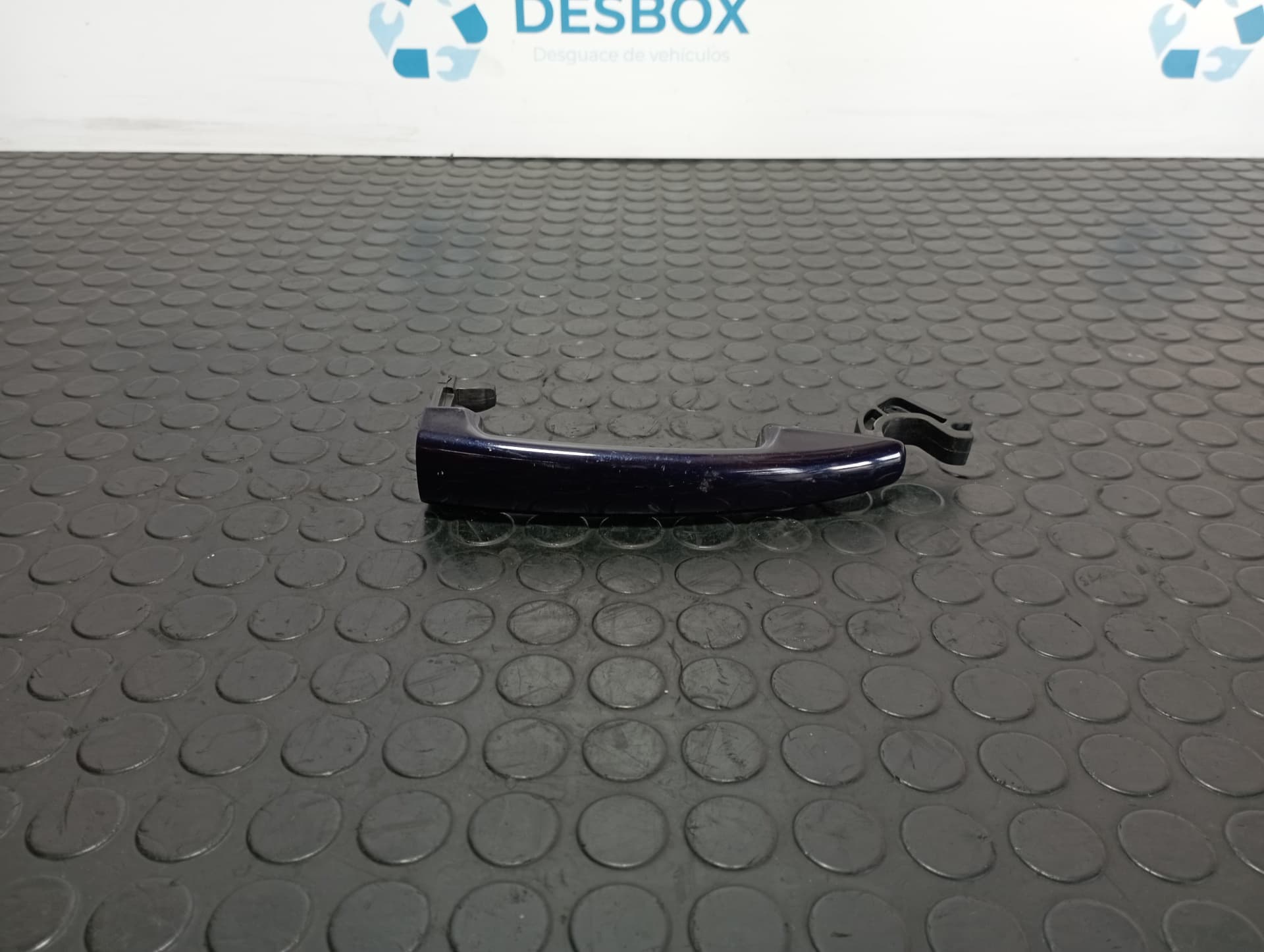 Recambio de MANETA EXTERIOR TRASERA DERECHA para PEUGEOT 208 1.2 PURETECH HM05 referencia OEM IAM 8493 - AZUL