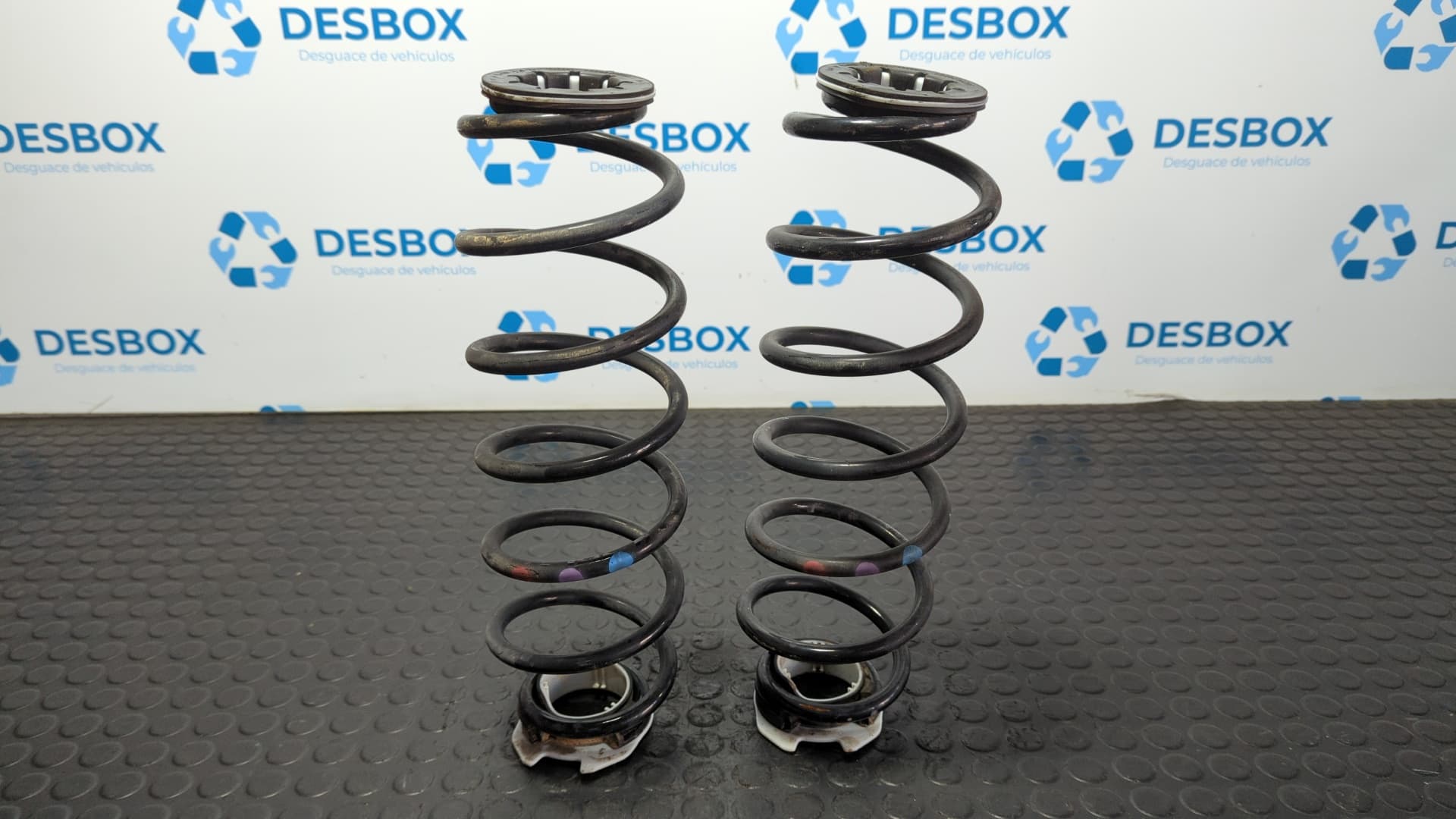 Recambio de JUEGO MUELLES TRASEROS para OPEL CORSA F * ZK01 referencia OEM IAM 9829870880 - ROJO