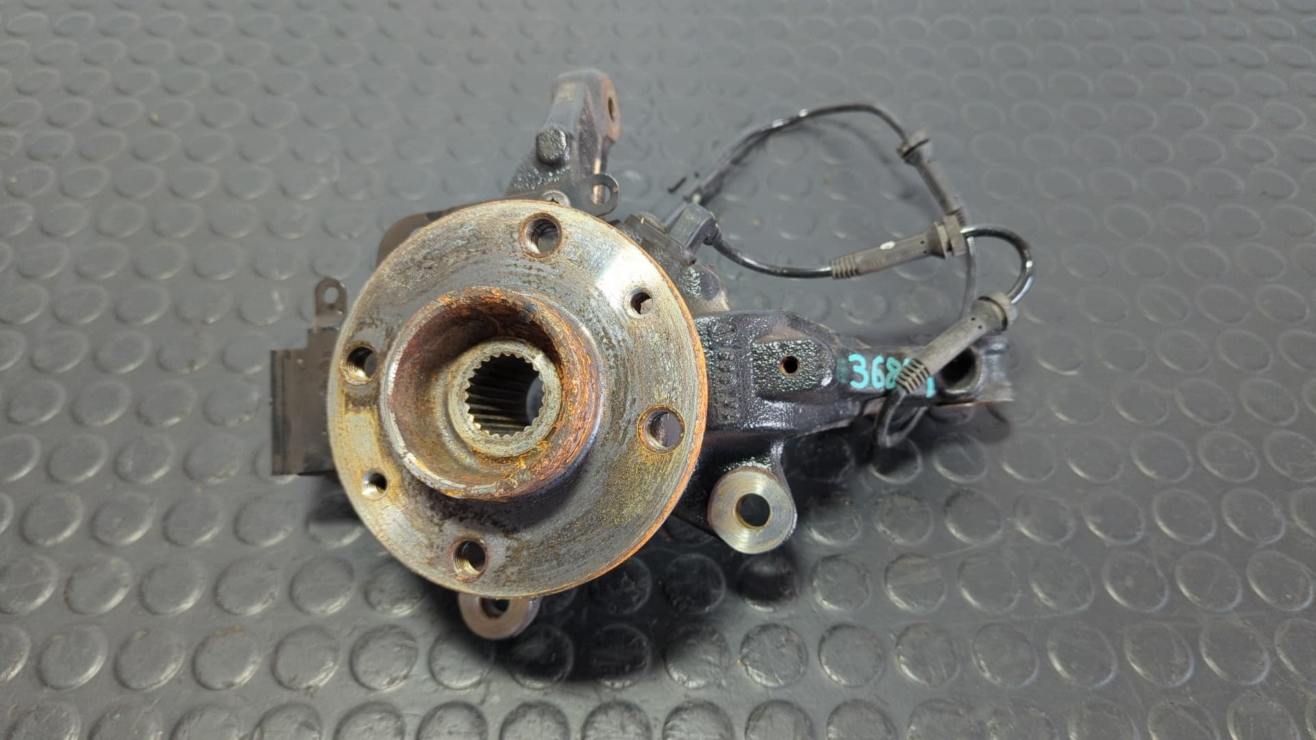 Recambio de MANGUETA DELANTERA DERECHA para RENAULT CLIO IV 1.2 D4F D7  referencia OEM IAM FD8 - BLANCO 3