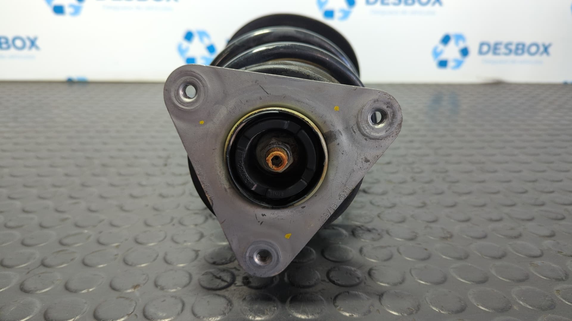 Recambio de AMORTIGUADOR DELANTERO DERECHO para RENAULT CLIO IV 1.2 D4F D7  referencia OEM IAM 543022511R - BLANCO 2