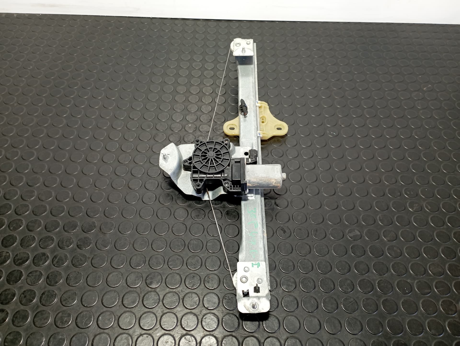 Recambio de ELEVALUNAS DELANTERO IZQUIERDO para RENAULT CLIO IV 1.2 D4F D7  referencia OEM IAM 807213867R - BLANCO