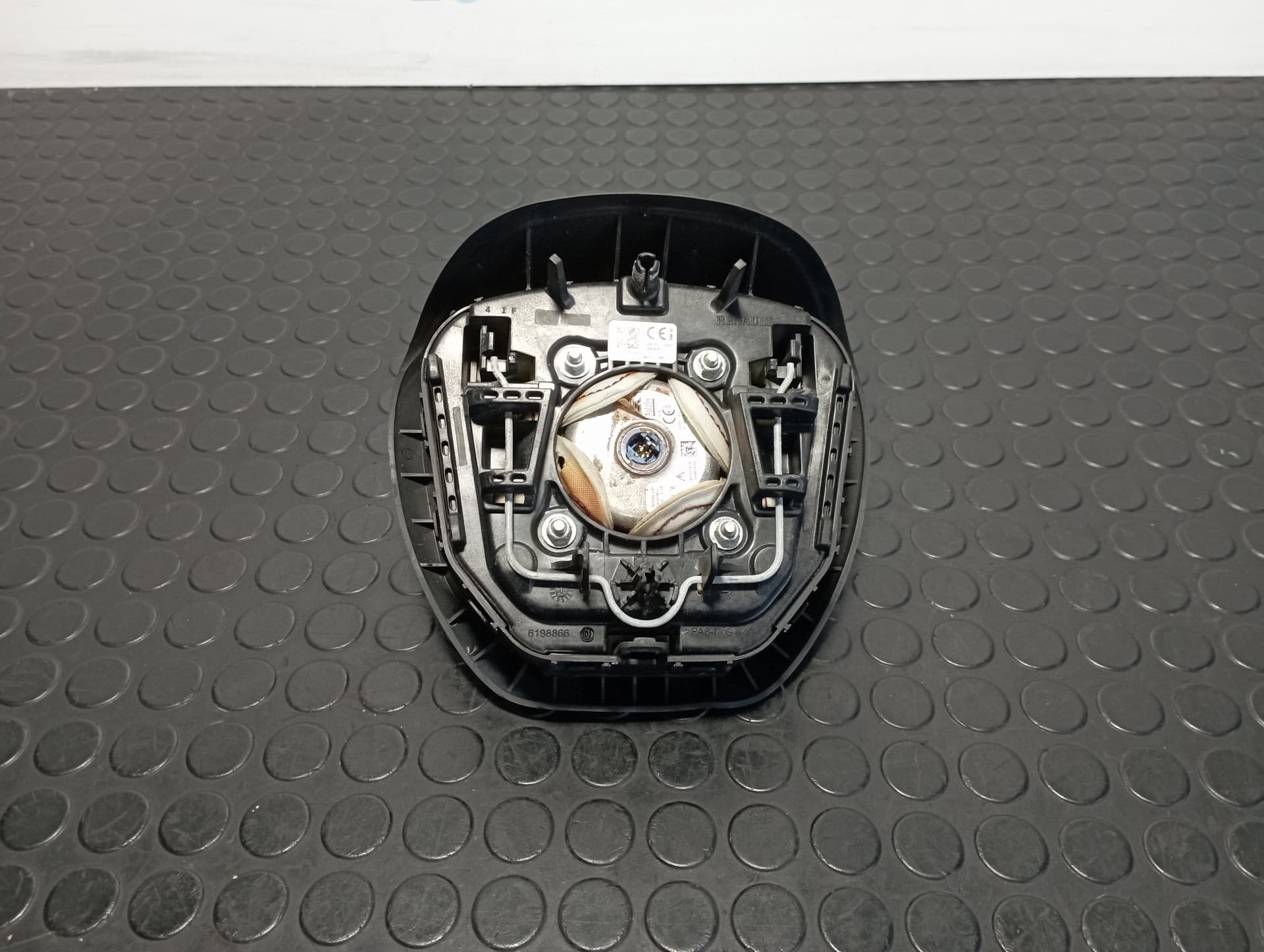 Recambio de AIRBAG DELANTERO IZQUIERDO para RENAULT CLIO IV 1.2 D4F D7  referencia OEM IAM 6198866 - BLANCO 2