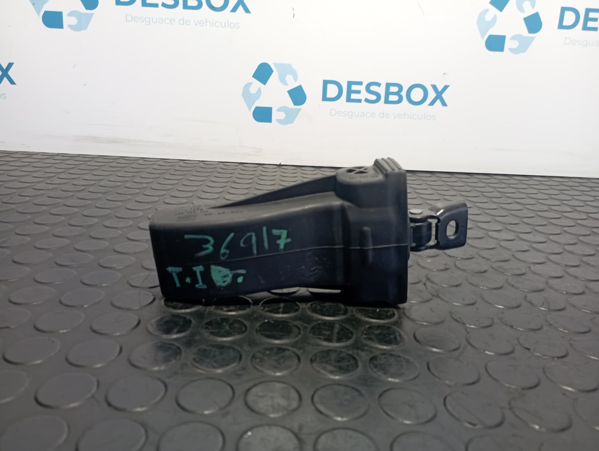 Recambio de RETENEDOR PUERTA IZQUIERDA  para SEAT ARONA ARONA 1.0 TSI CHZ referencia OEM IAM 5N837928A - NARANJA 2