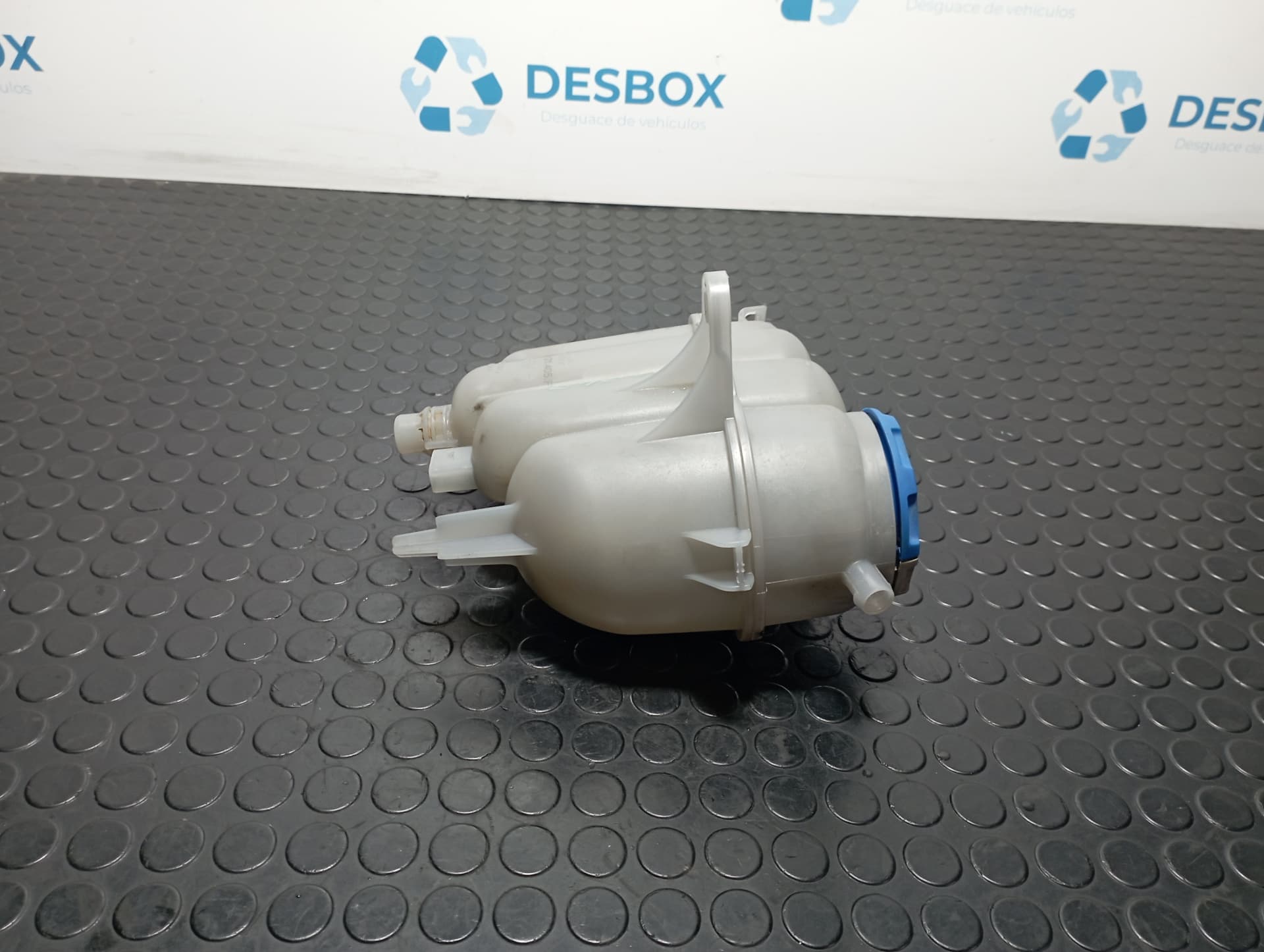 Recambio de DEPOSITO EXPANSION para AUDI A4 BERLINA (8W2) 2.0 TDI DEUA referencia OEM IAM 8W0121405F - BLANCO 2
