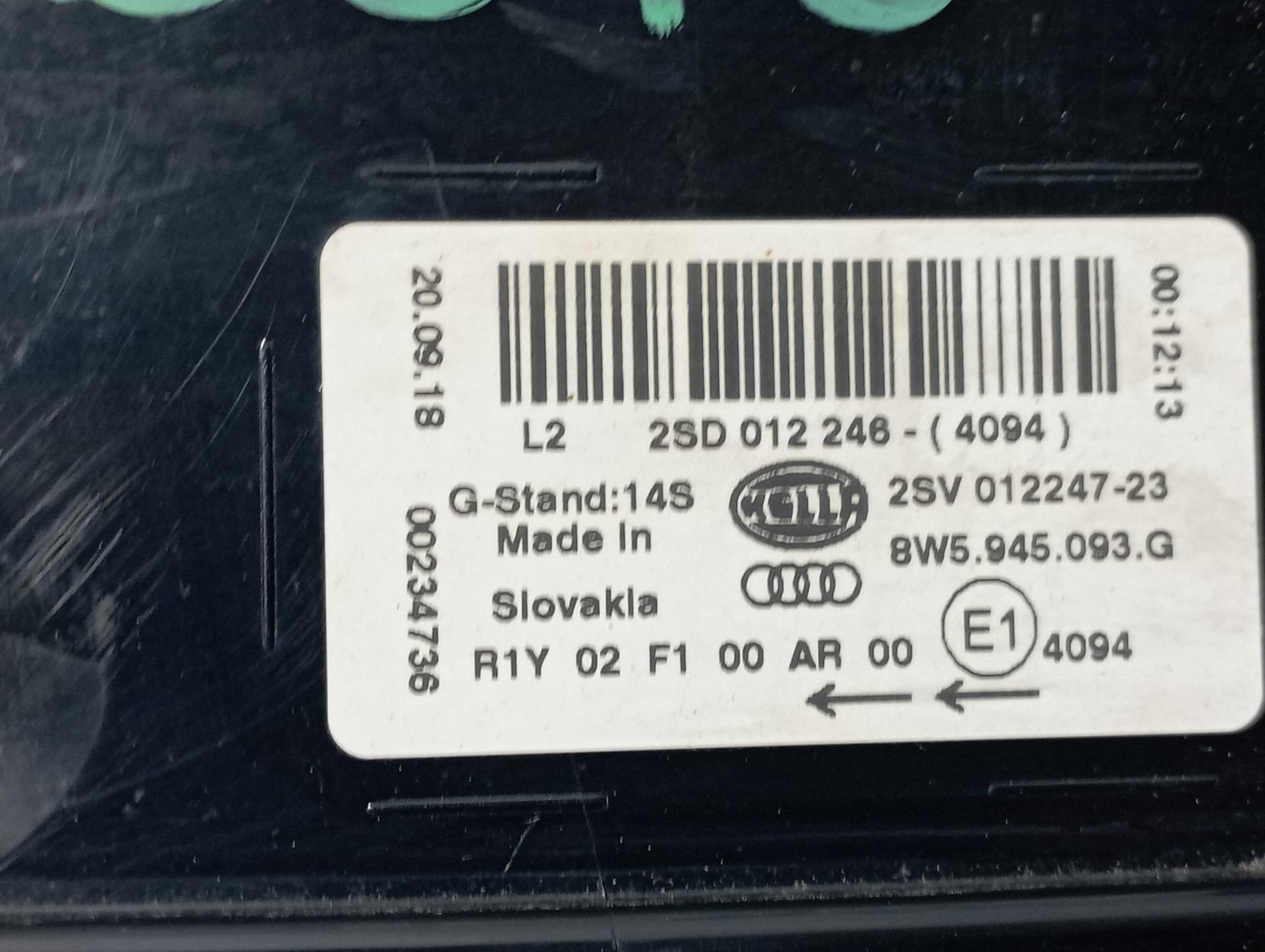 Recambio de PILOTO PORTON IZQUIERDO para AUDI A4 BERLINA (8W2) 2.0 TDI DEUA referencia OEM IAM 8W5945094G - BLANCO 3
