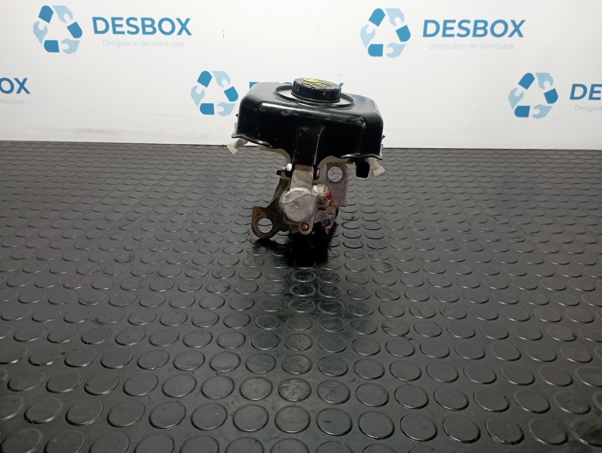 Recambio de BOMBA FRENO para AUDI A4 BERLINA (8W2) 2.0 TDI DEUA referencia OEM IAM 8W0611301 - BLANCO 4