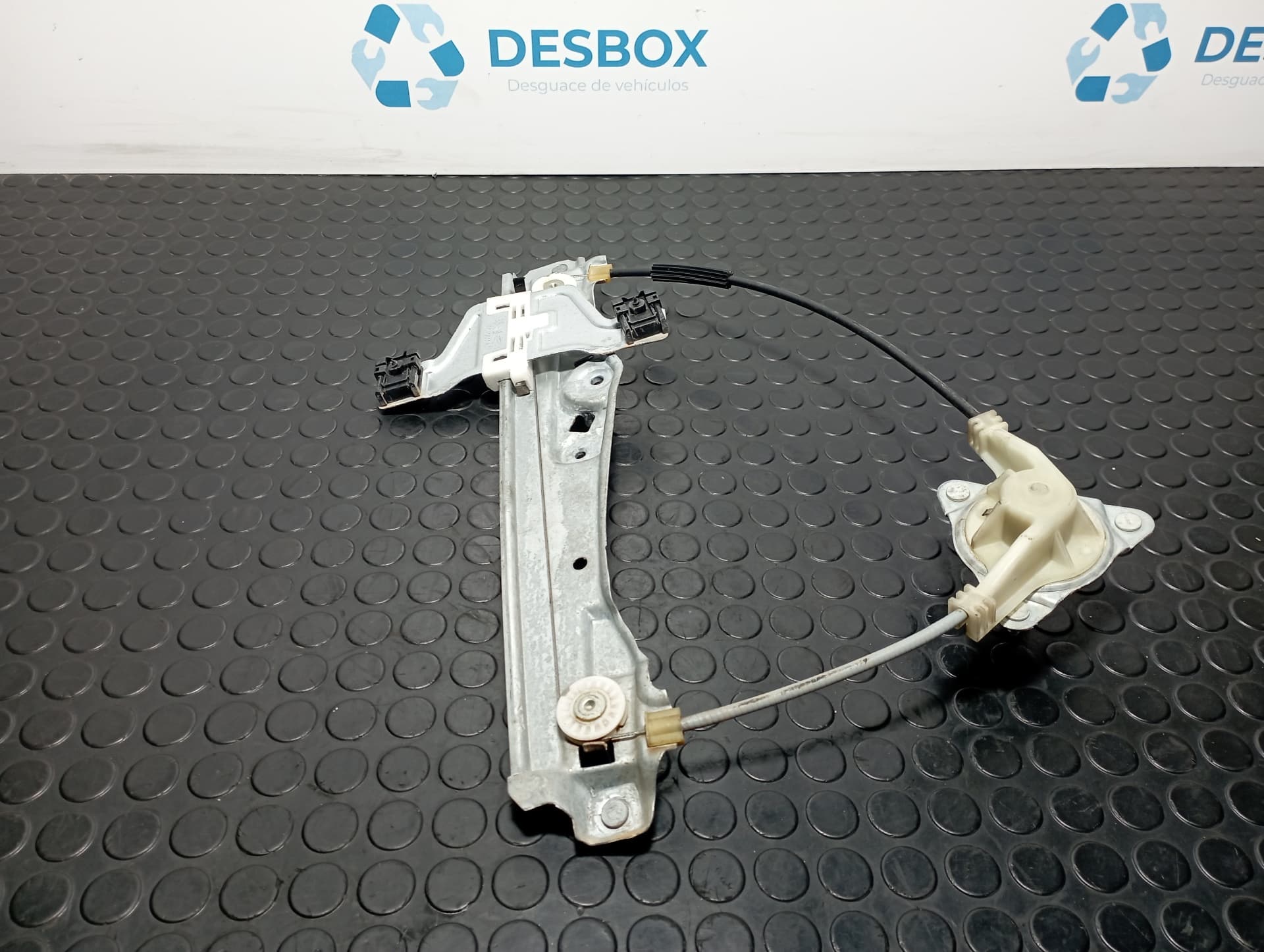 Recambio de ELEVALUNAS TRASERO DERECHO para CITROEN C3 HM05 referencia OEM IAM 9815998280 - ROJO 2
