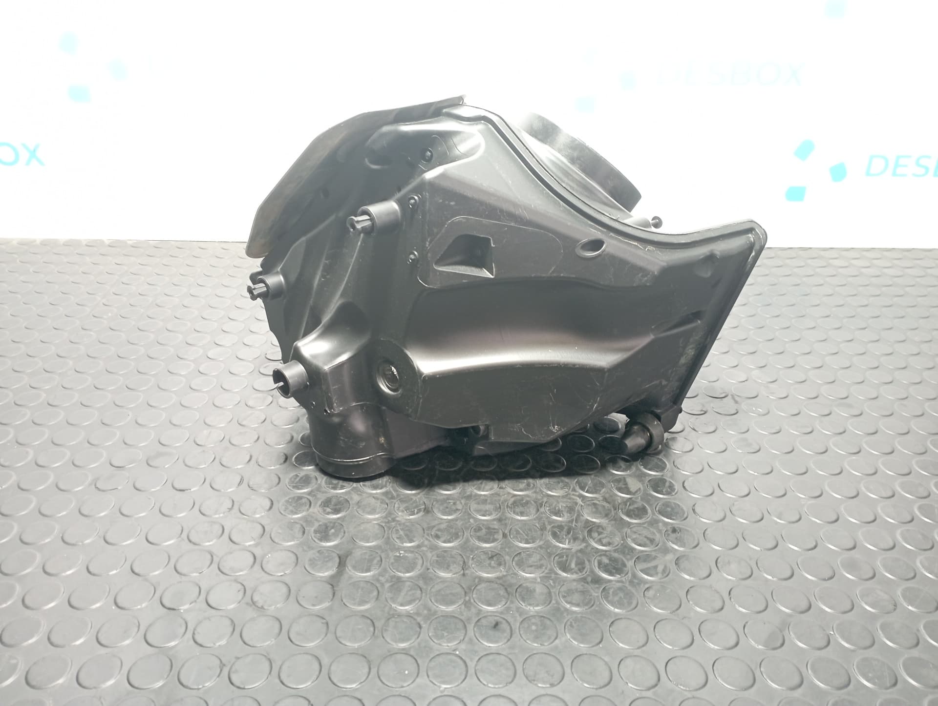 Recambio de CAJA FILTRO AIRE para AUDI A4 BERLINA (8W2) 2.0 TDI DEUA referencia OEM IAM 8K0133837T - BLANCO 3