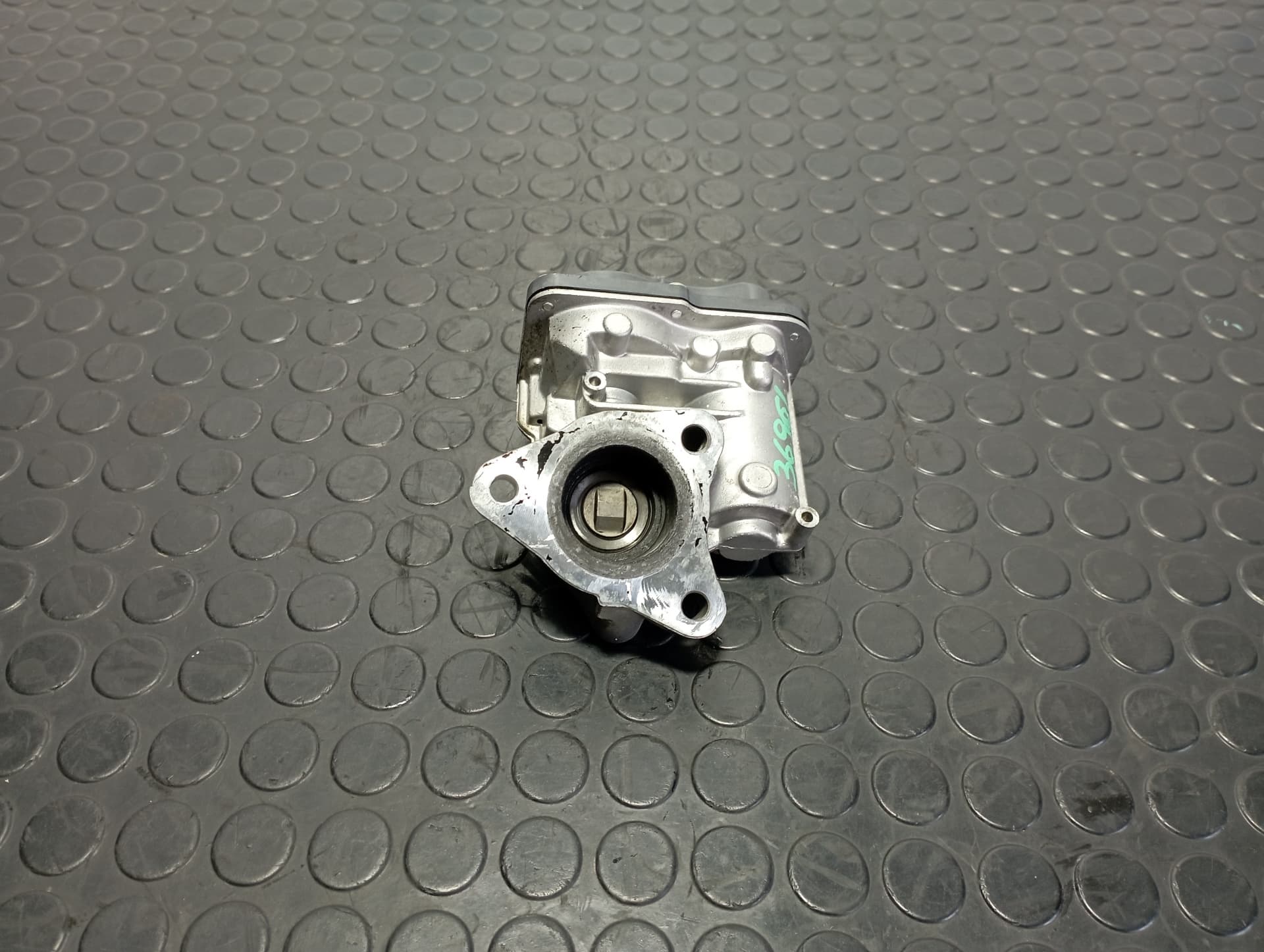Recambio de VALVULA EGR para NISSAN QASHQAI (J11) J11 1.5 DCI K9K430 referencia OEM IAM H8201143495 - BLANCO