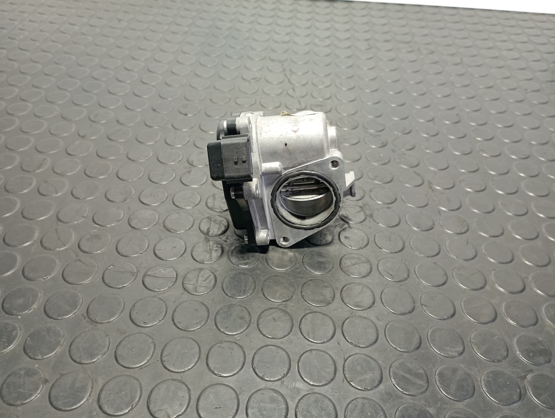Recambio de CAJA MARIPOSA para NISSAN QASHQAI (J11) J11 1.5 DCI K9K430 referencia OEM IAM 161A09794R - BLANCO