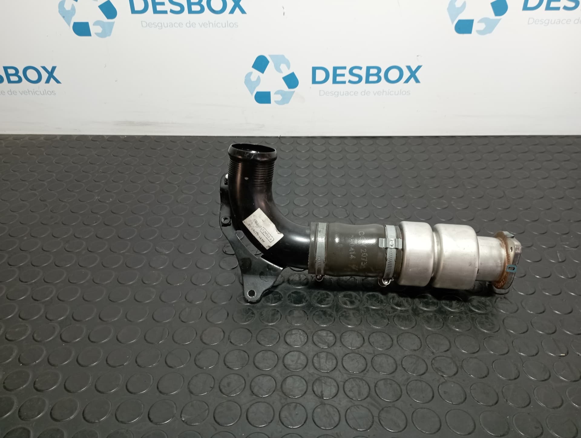 Recambio de TUBO para FORD C-MAX (CB3) 1.6 TDCI T1DA referencia OEM IAM AV616C750AE - BLANCO 3