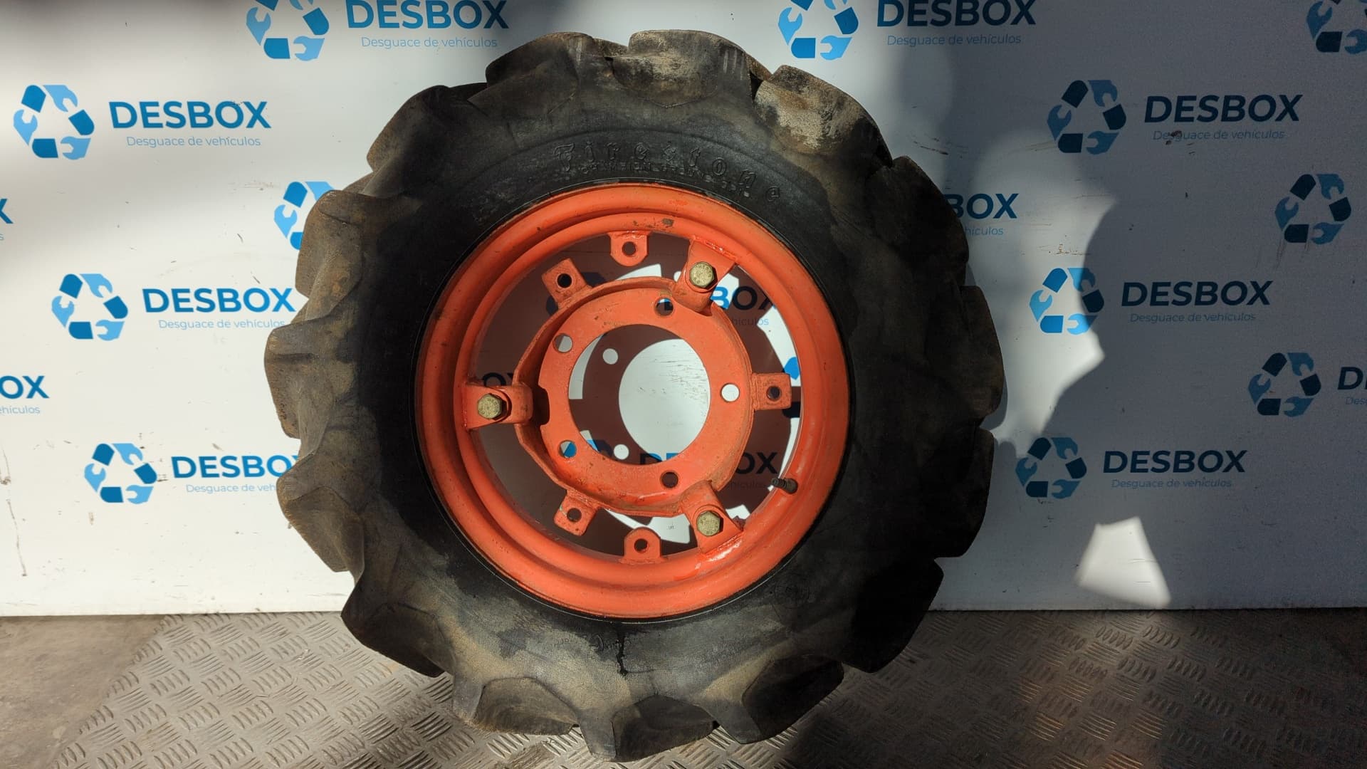 Recambio de LLANTA para AGRIA 2700 DL MOTOCULTOR 14 CV 14CV - ROJO