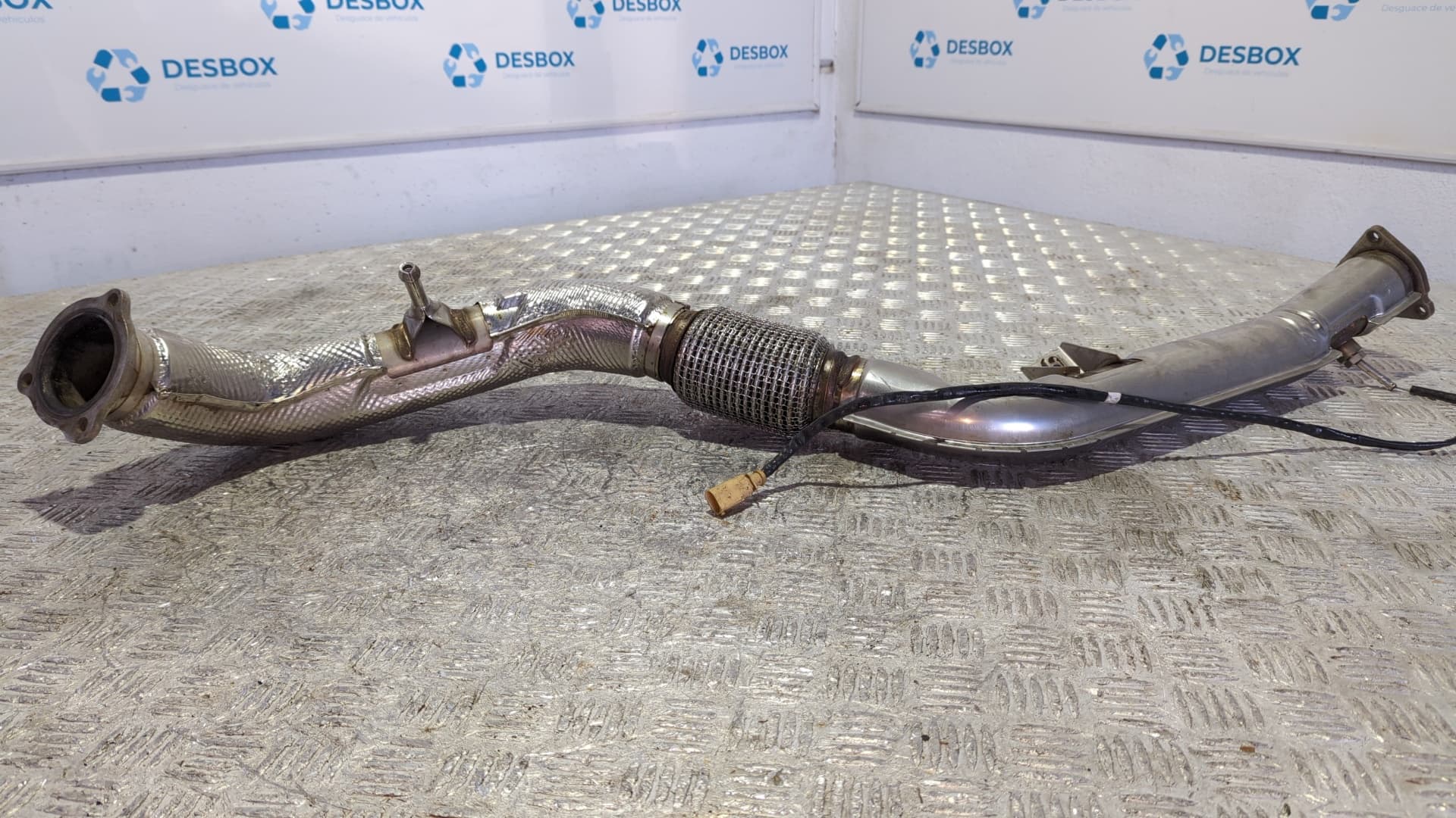 Recambio de TUBO FLEXIBLE ESCAPE para AUDI A4 BERLINA (8W2) 2.0 TDI DEUA referencia OEM IAM 8W0253097D - BLANCO