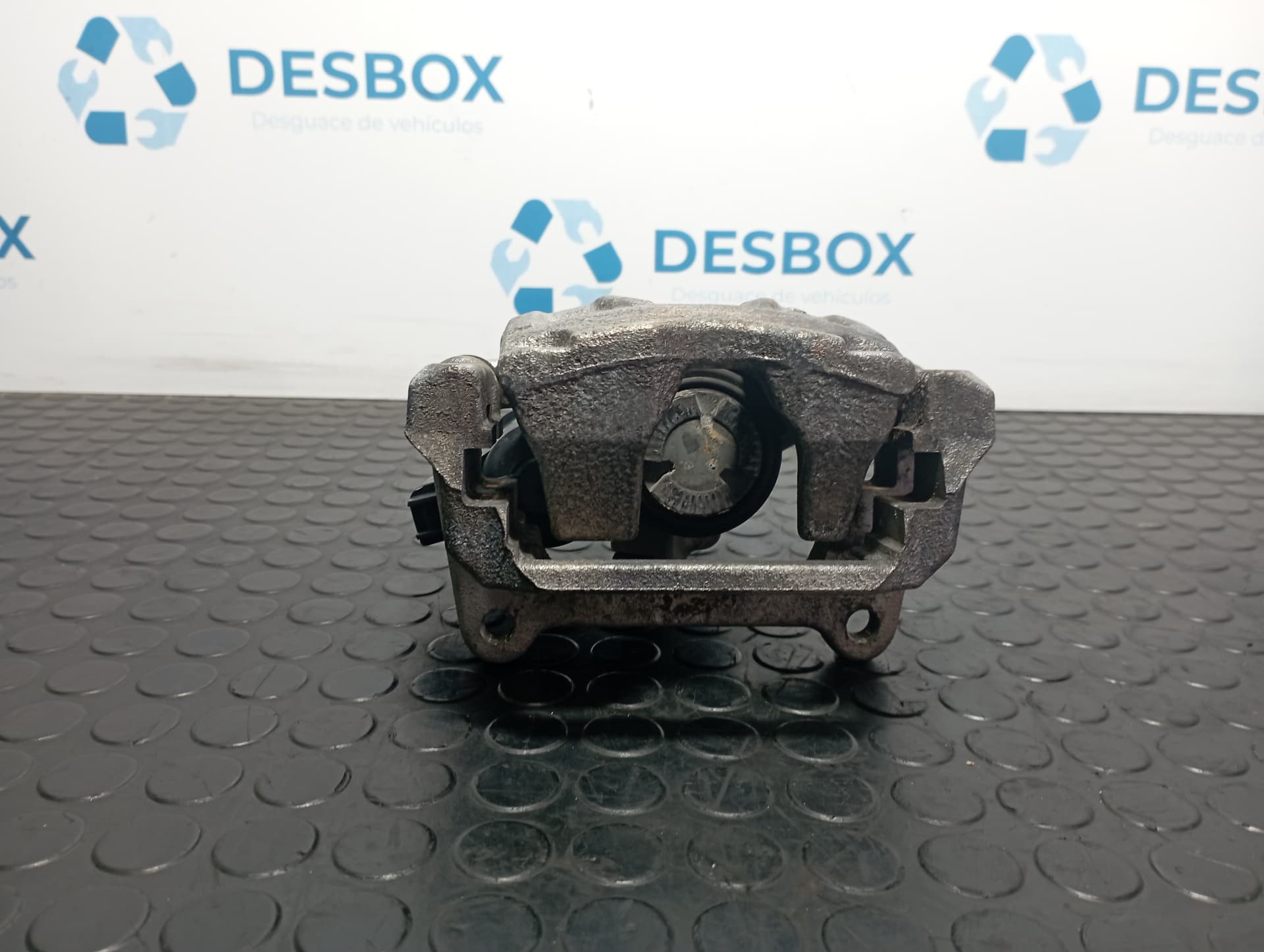 Recambio de PINZA DE FRENO TRASERA DERECHA para AUDI A4 BERLINA (8W2) 2.0 TDI DEUA referencia OEM IAM 8W0406AT - BLANCO 2